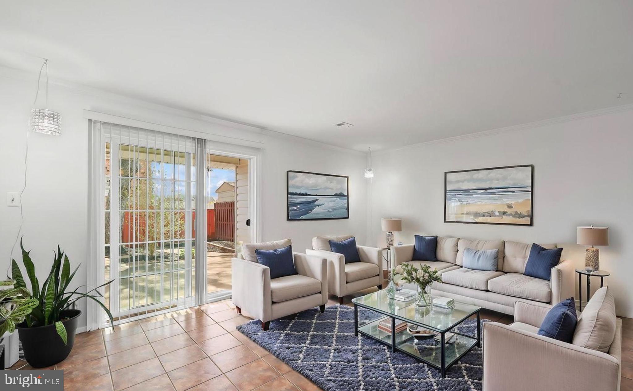 GEORGETOWN  VILLAGE - Residential Lease