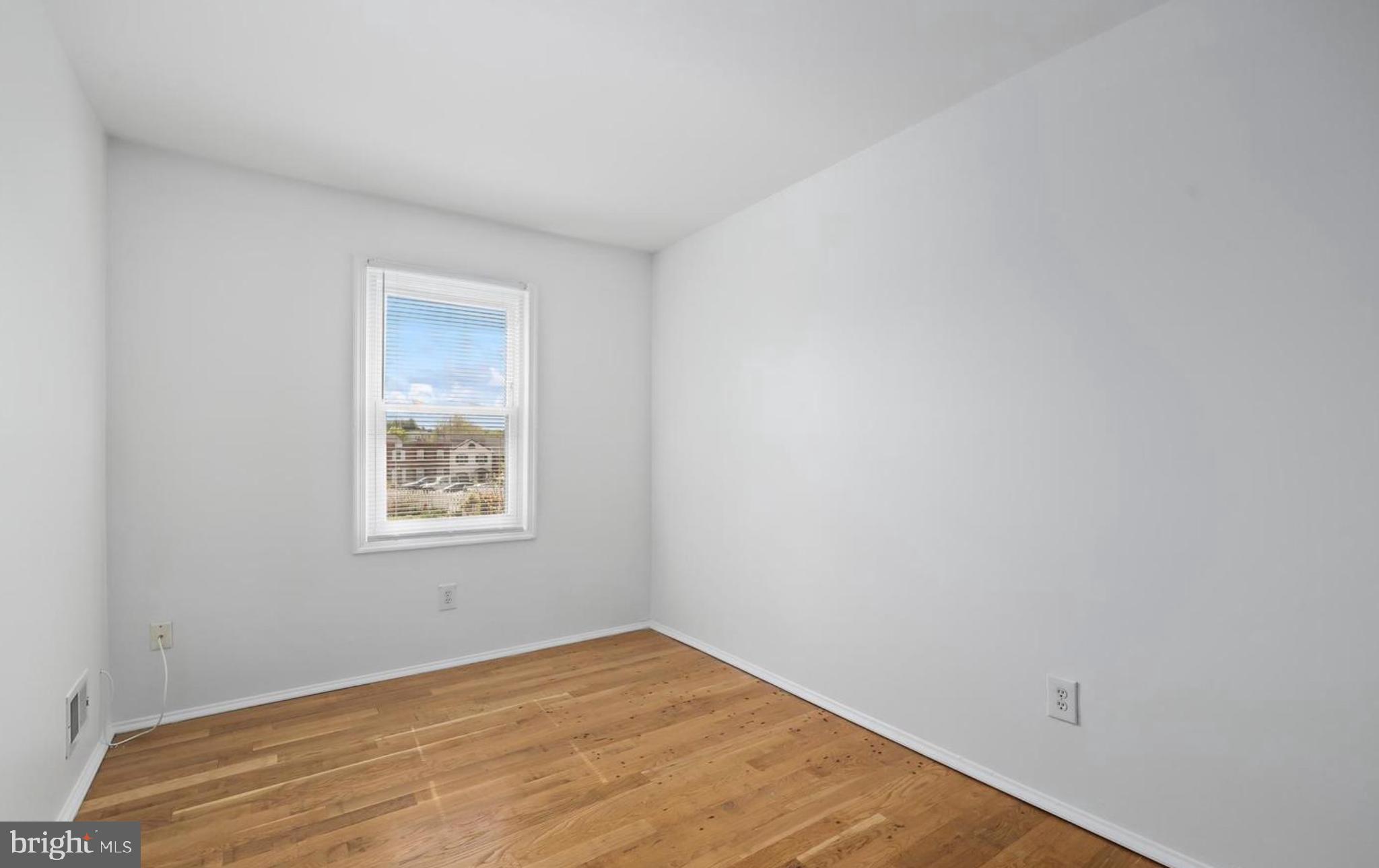 GEORGETOWN  VILLAGE - Residential Lease