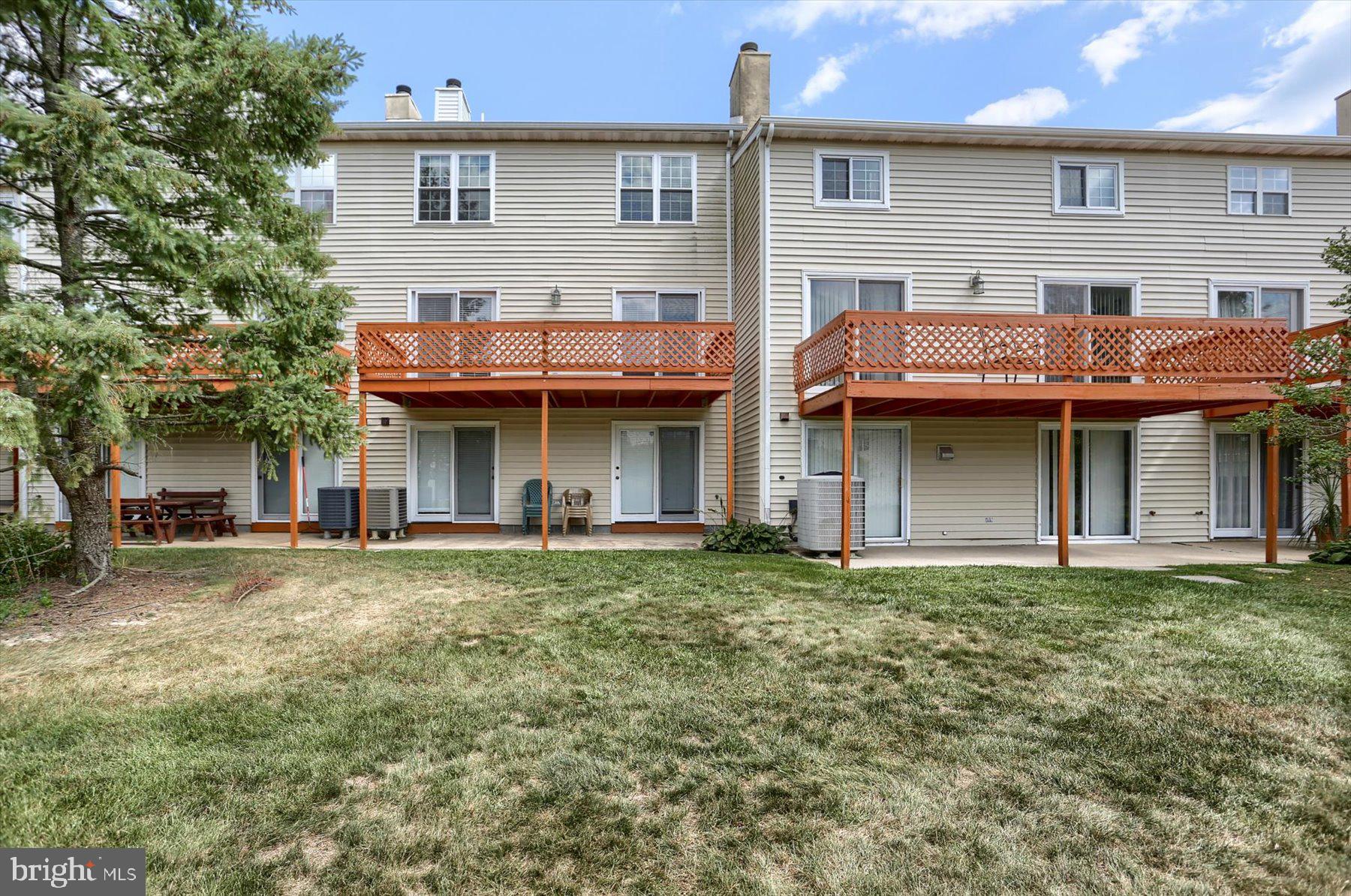 HILLTOP - Residential