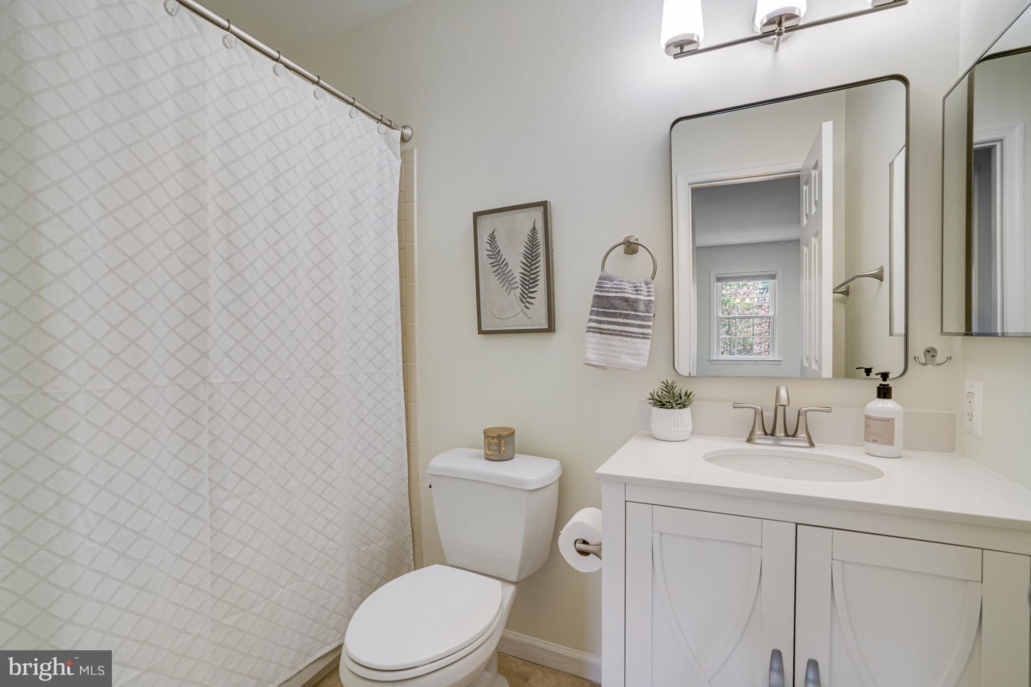 IDYLWOOD STATION - Residential