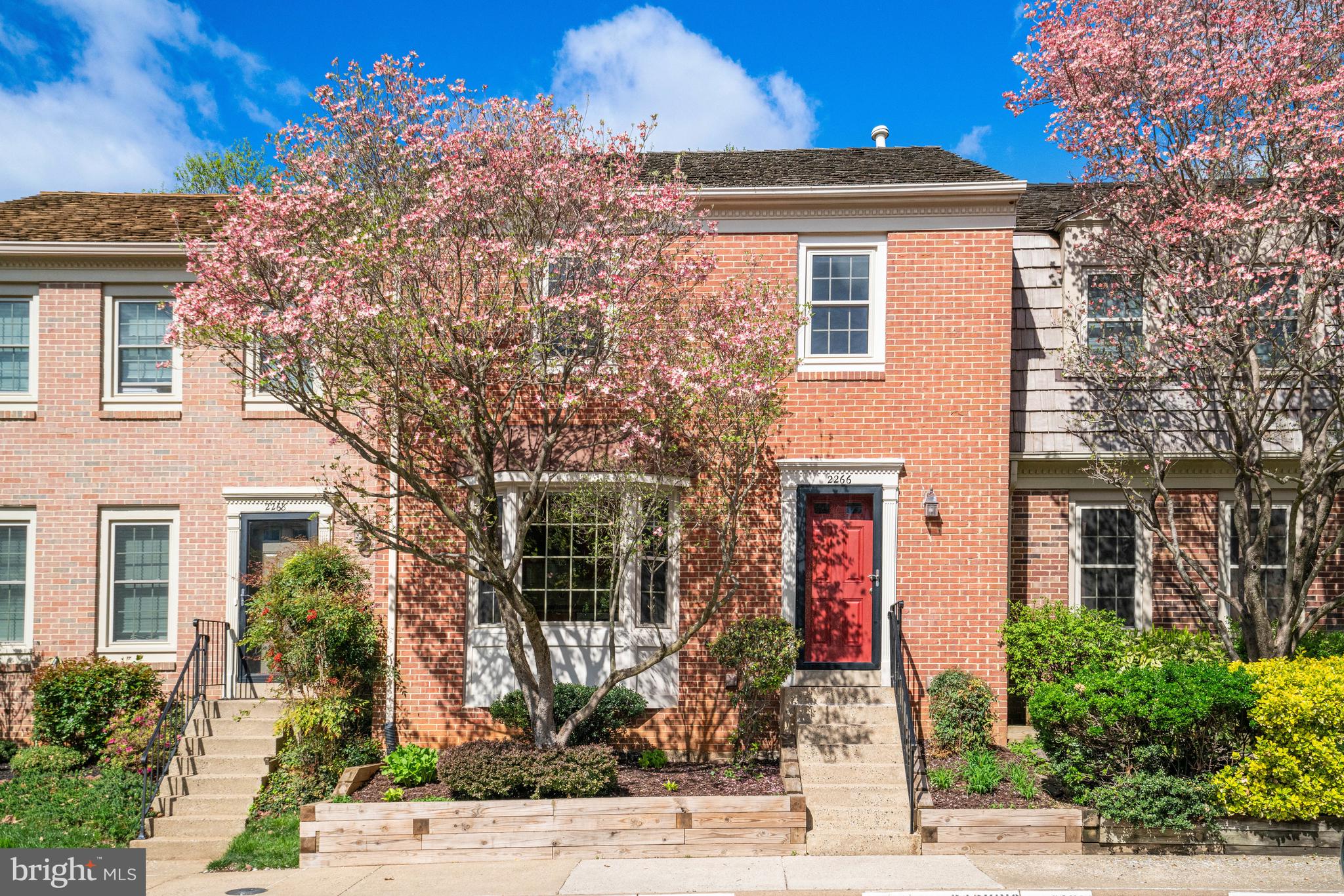 IDYLWOOD STATION - Residential