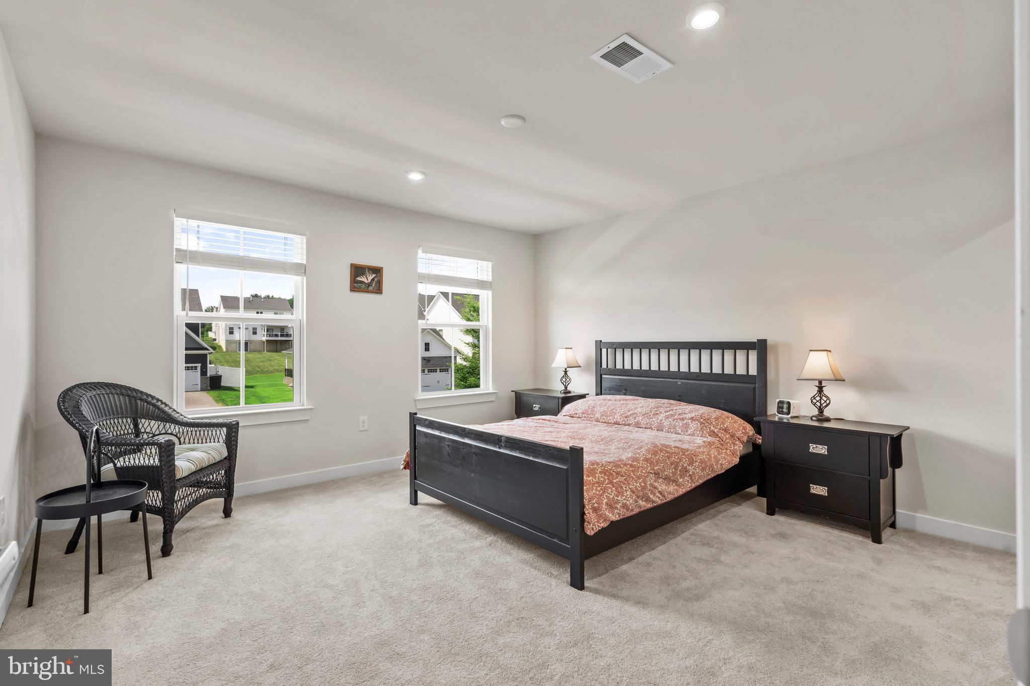 ASHBOURNE MEADOWS - Residential