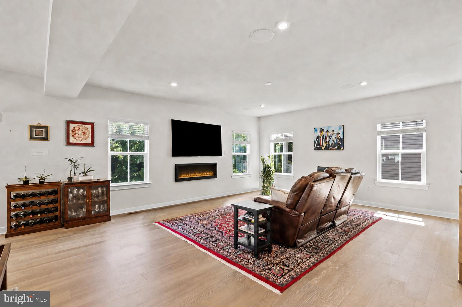 ASHBOURNE MEADOWS - Residential