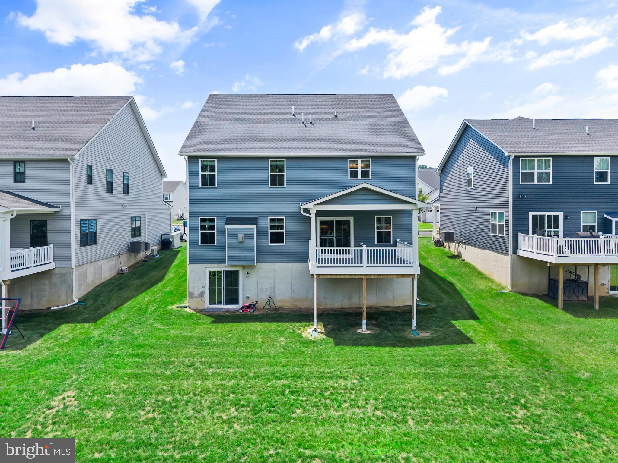 ASHBOURNE MEADOWS - Residential