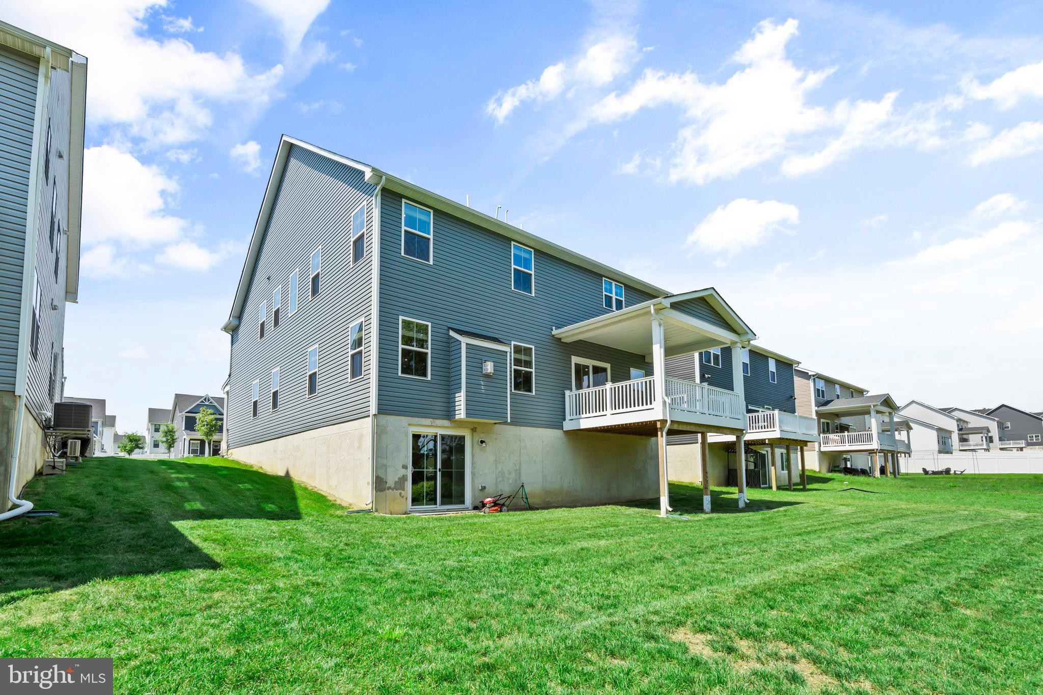 ASHBOURNE MEADOWS - Residential