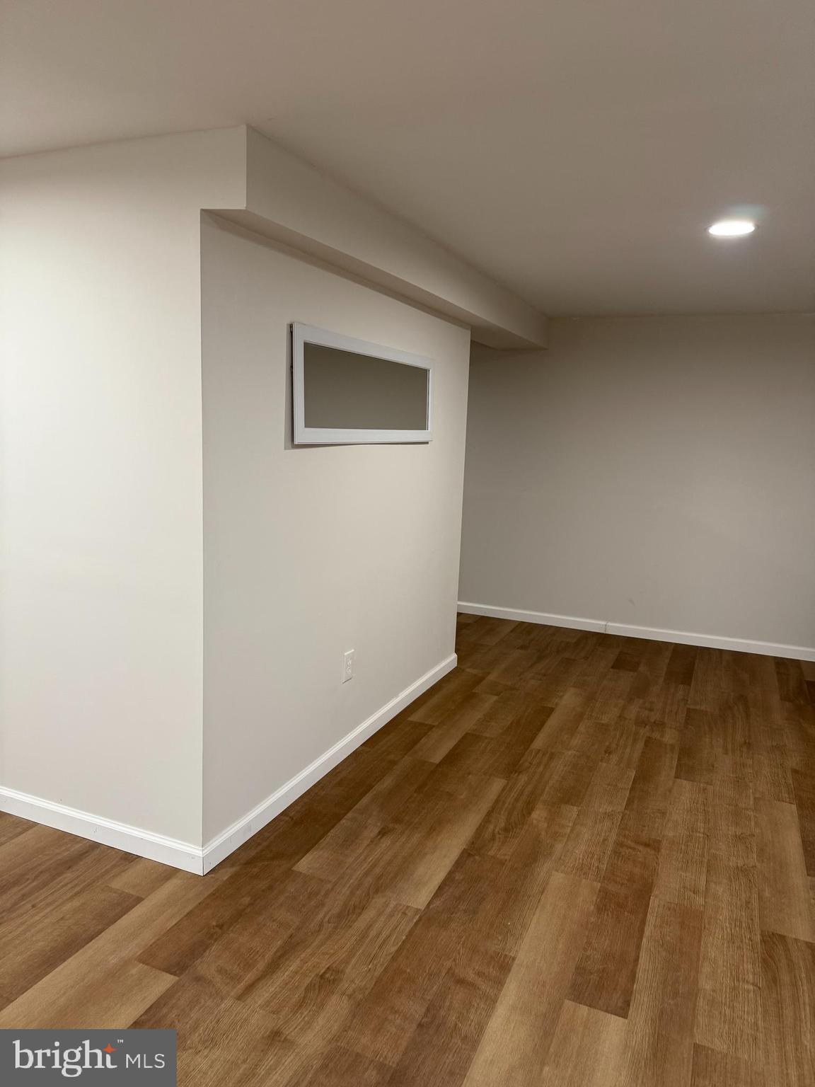 FORT WASHINGTON ESTATES - Residential Lease