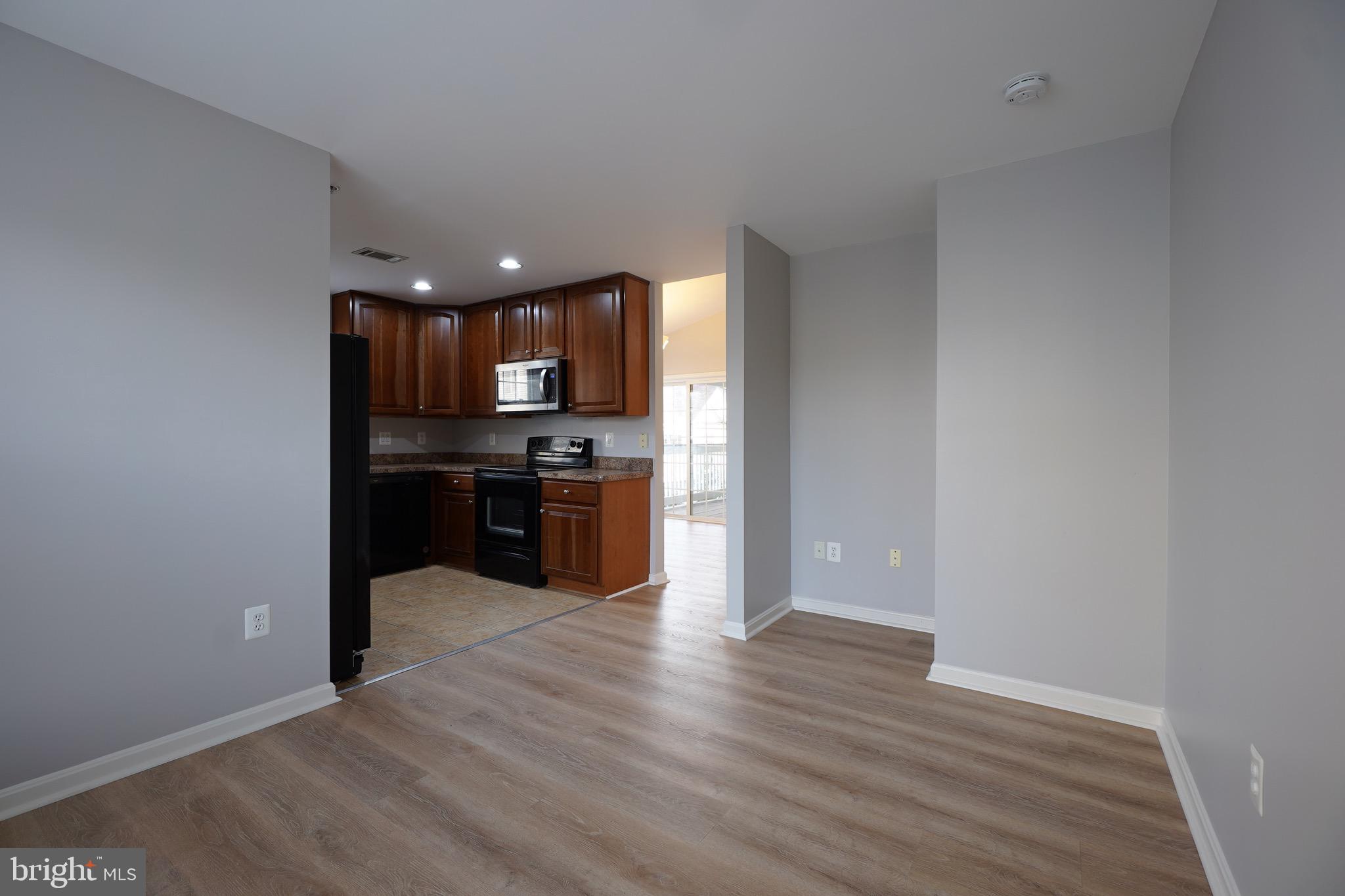 RIDGEVIEW III - Residential Lease