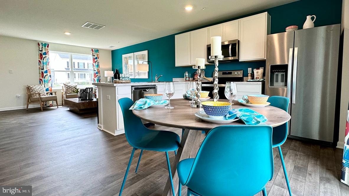 HERITAGE TRACE - Residential