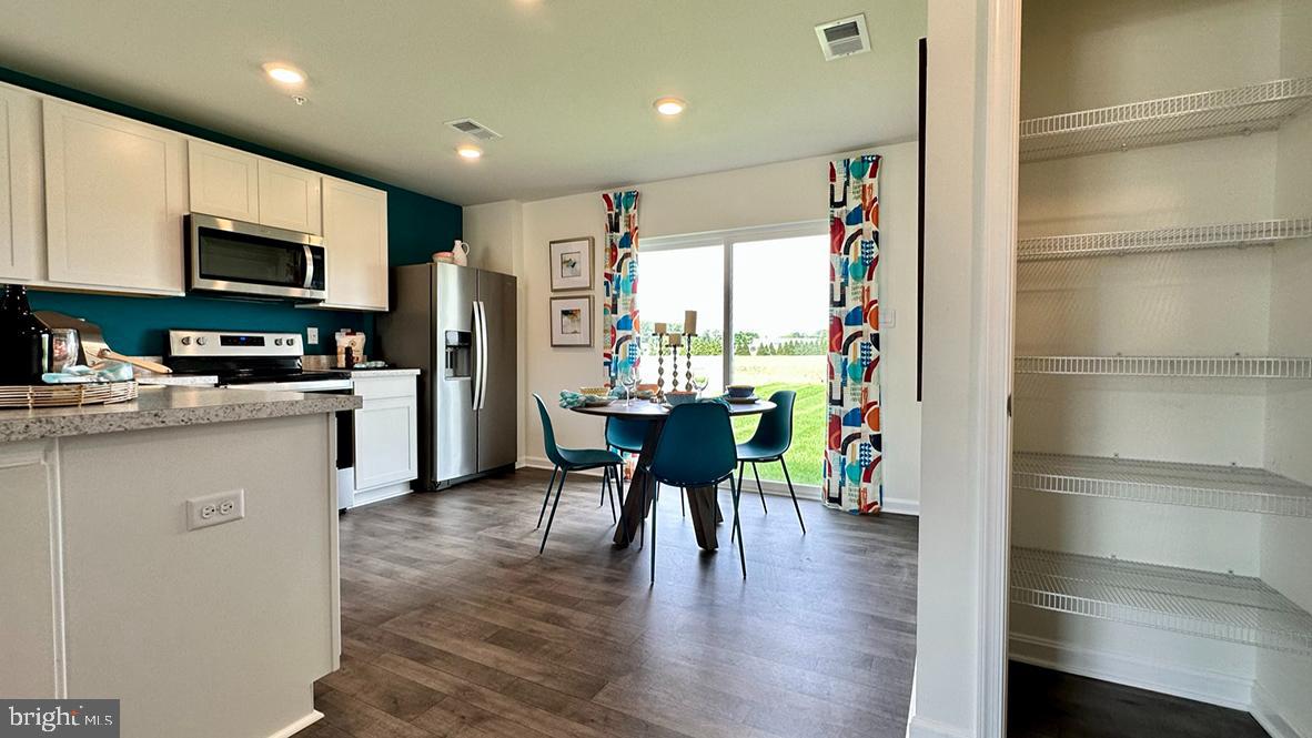 HERITAGE TRACE - Residential