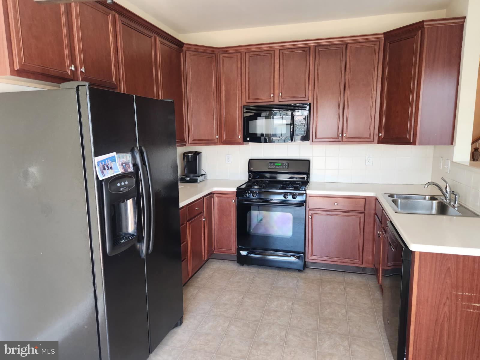 ARBOR POINT - Residential