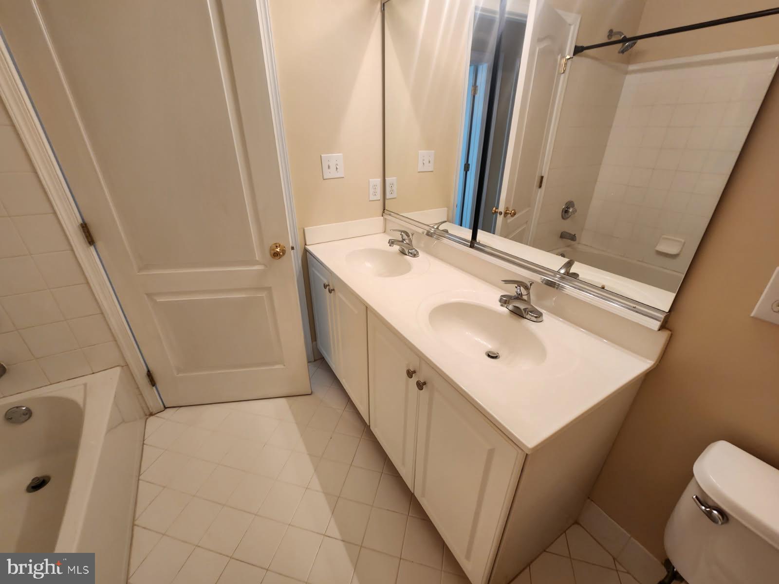 ARBOR POINT - Residential