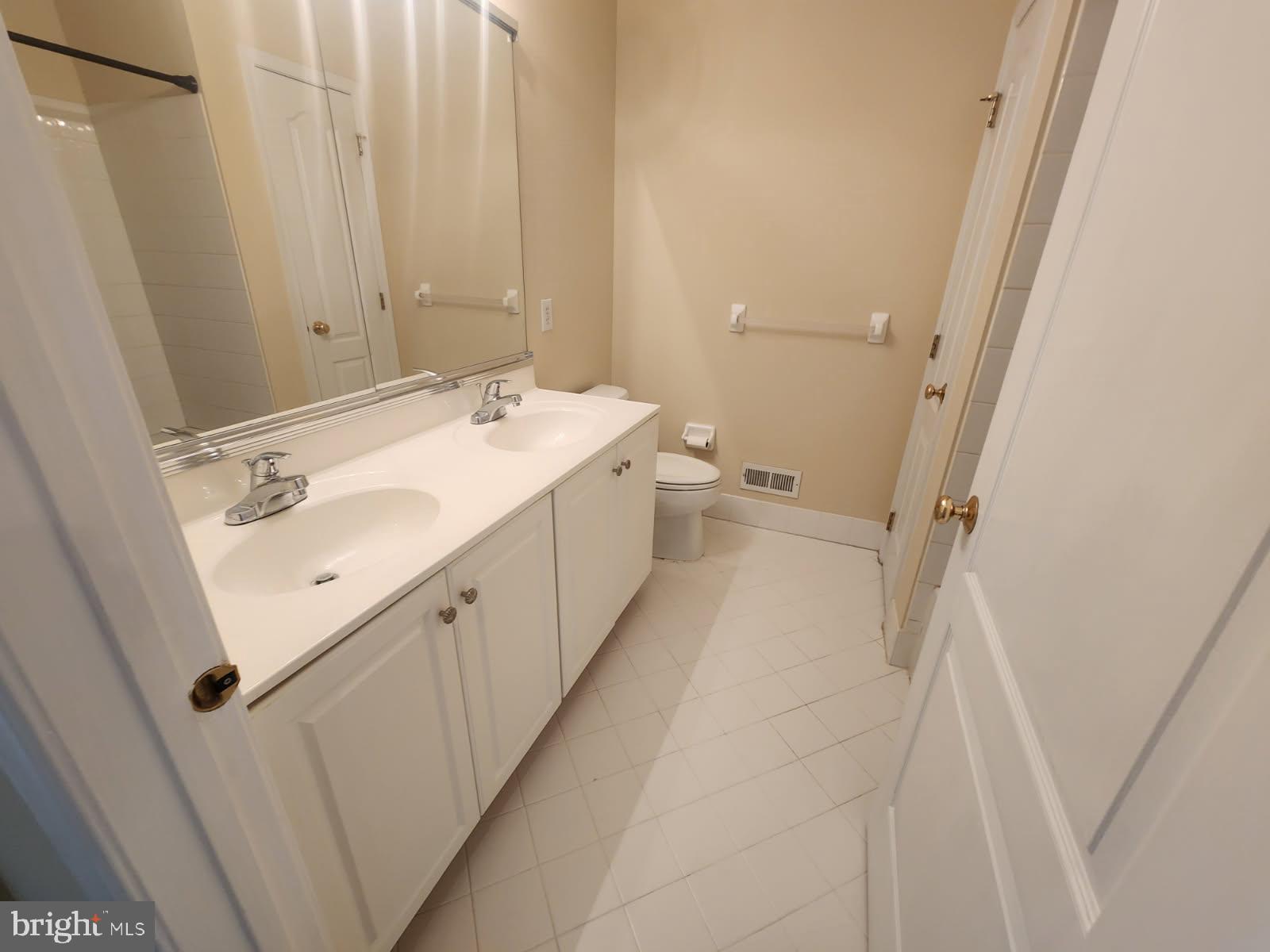 ARBOR POINT - Residential