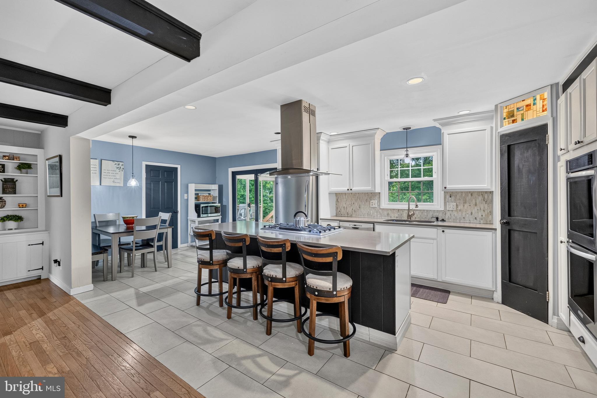THUNDER HILL - Residential
