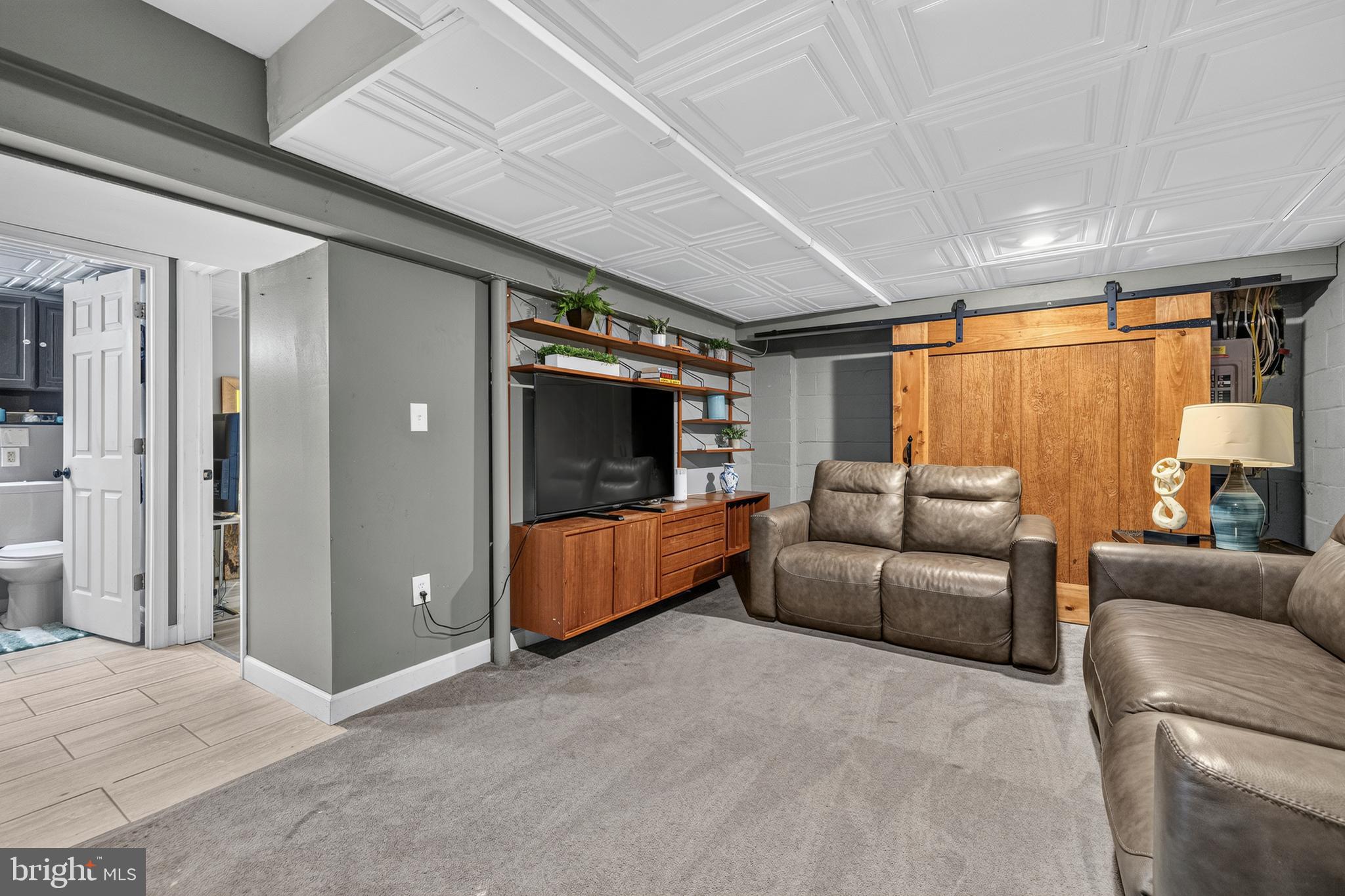 THUNDER HILL - Residential