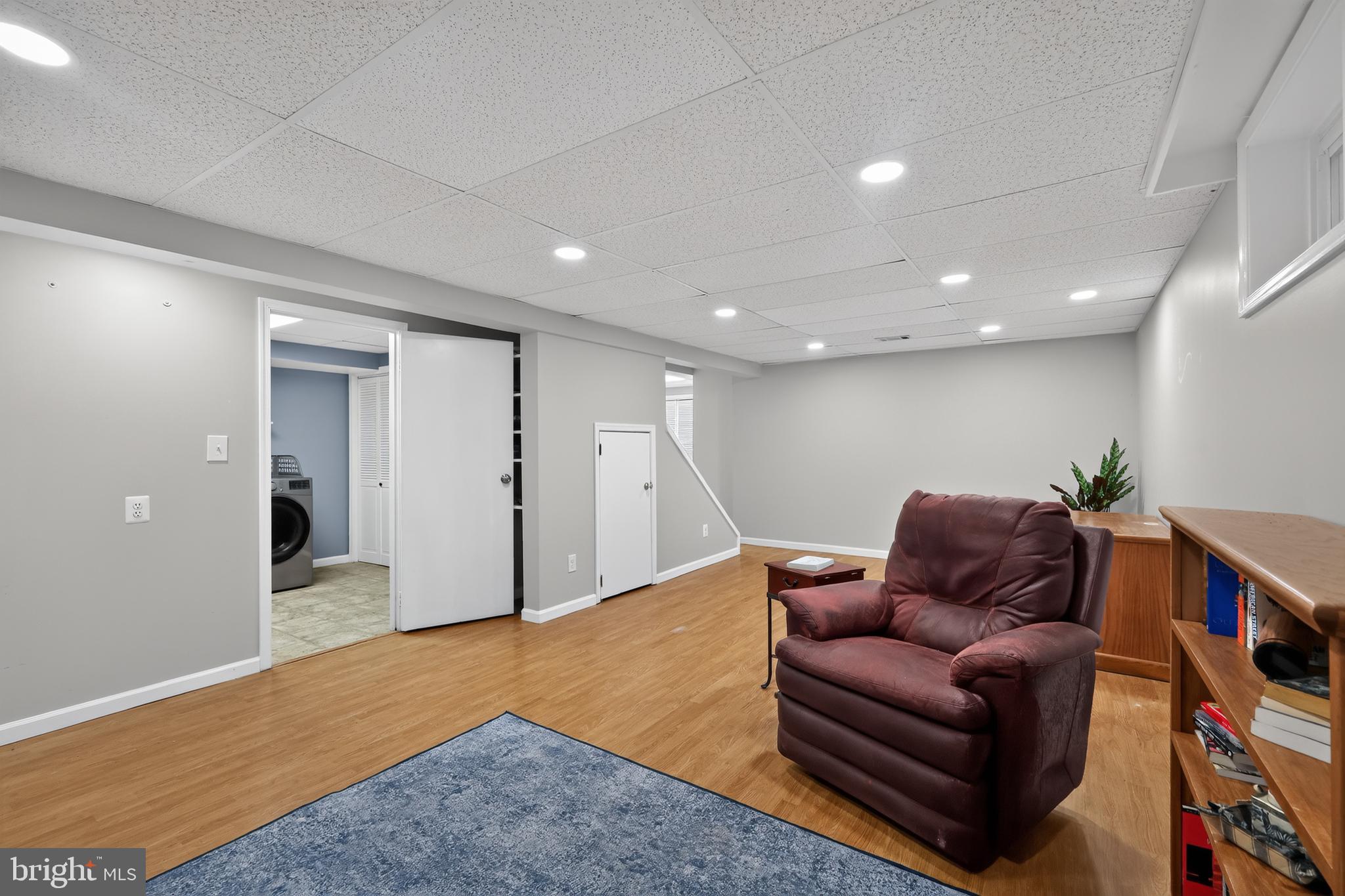 REDLAND STATION - Residential