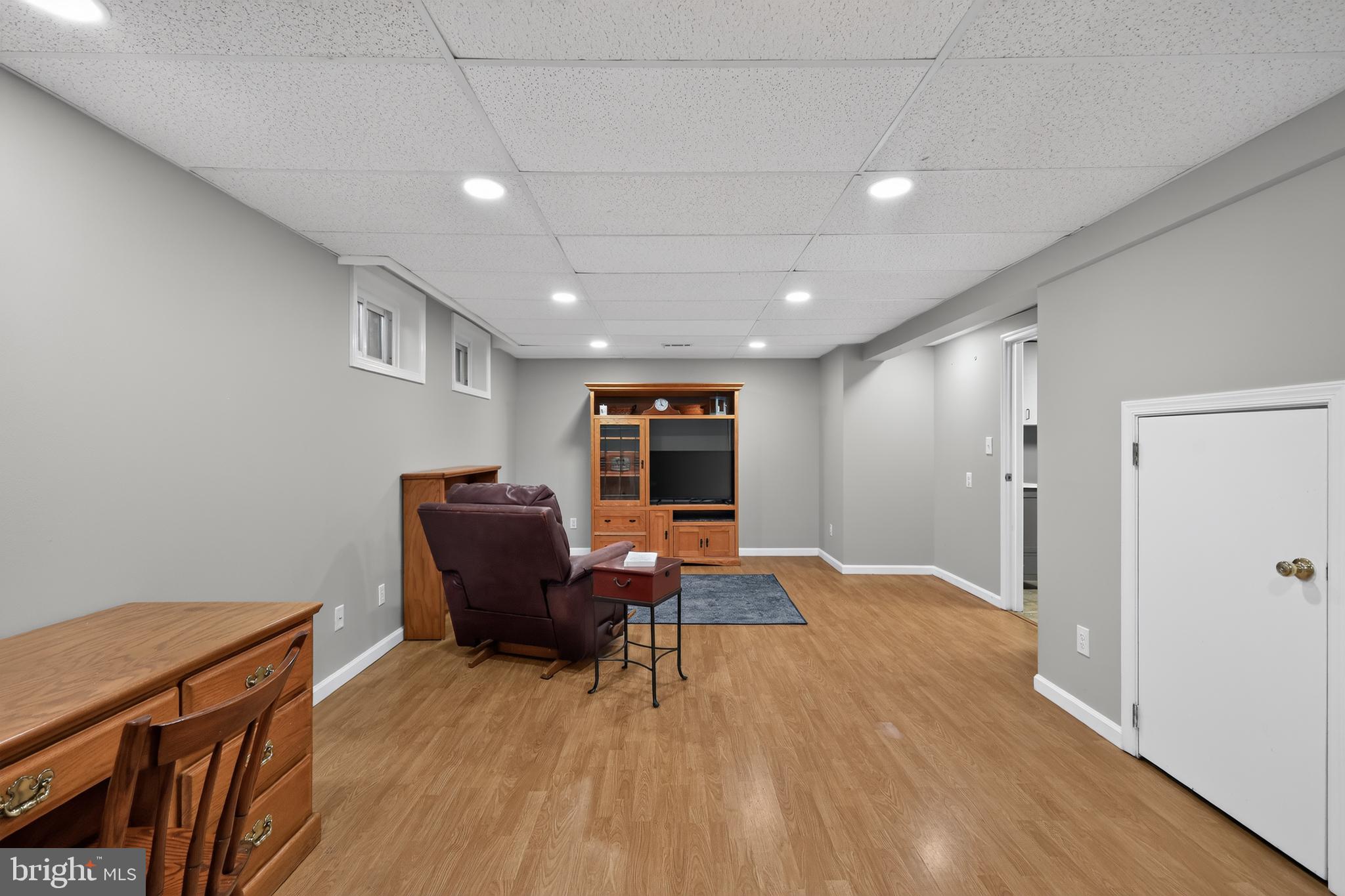 REDLAND STATION - Residential