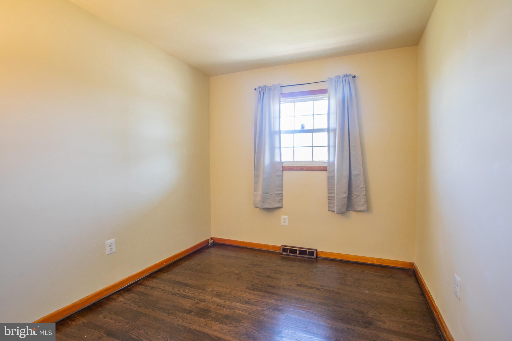 BROOKLYN PARK - Residential Lease