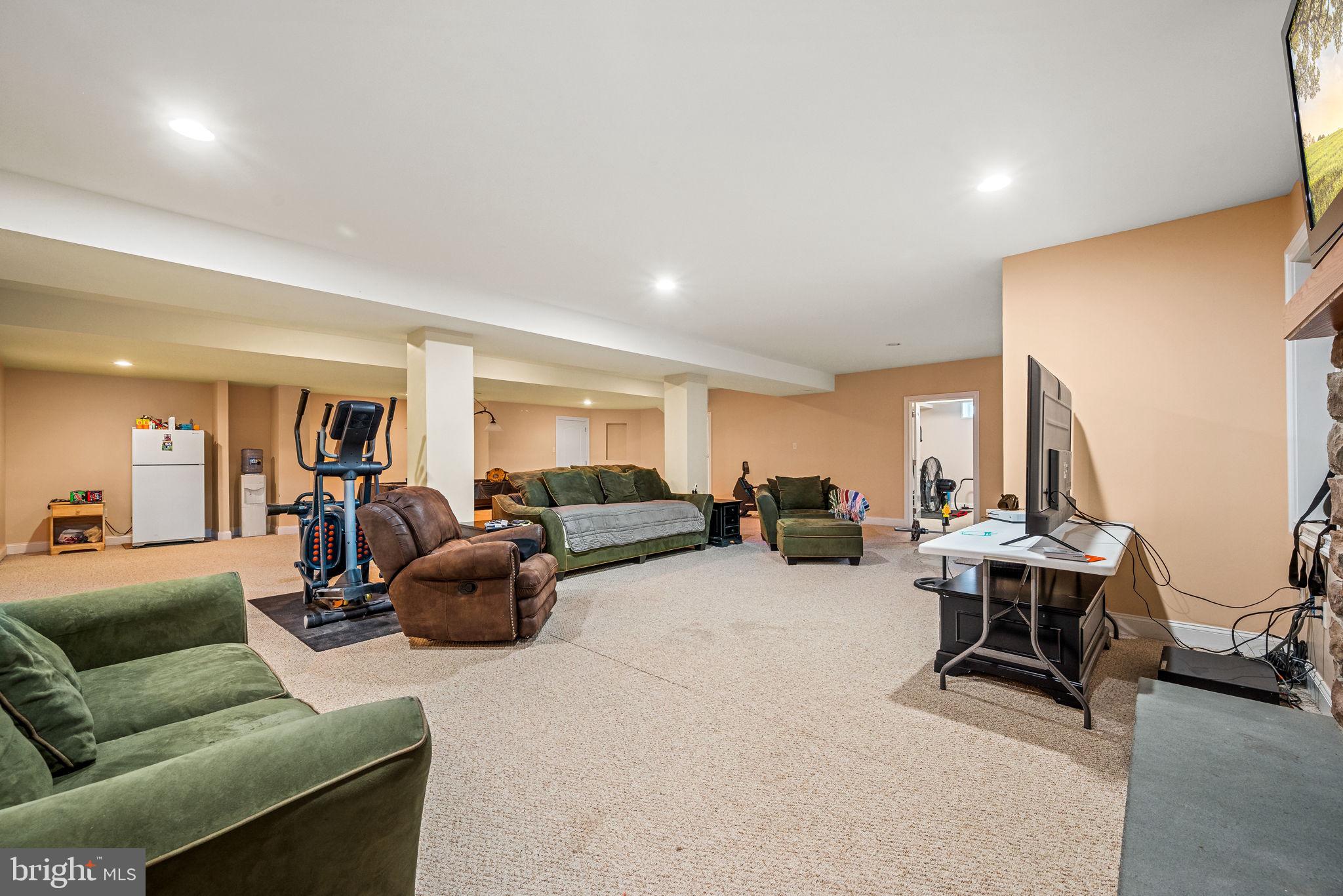 ESTS AT CHADDS FORD - Residential