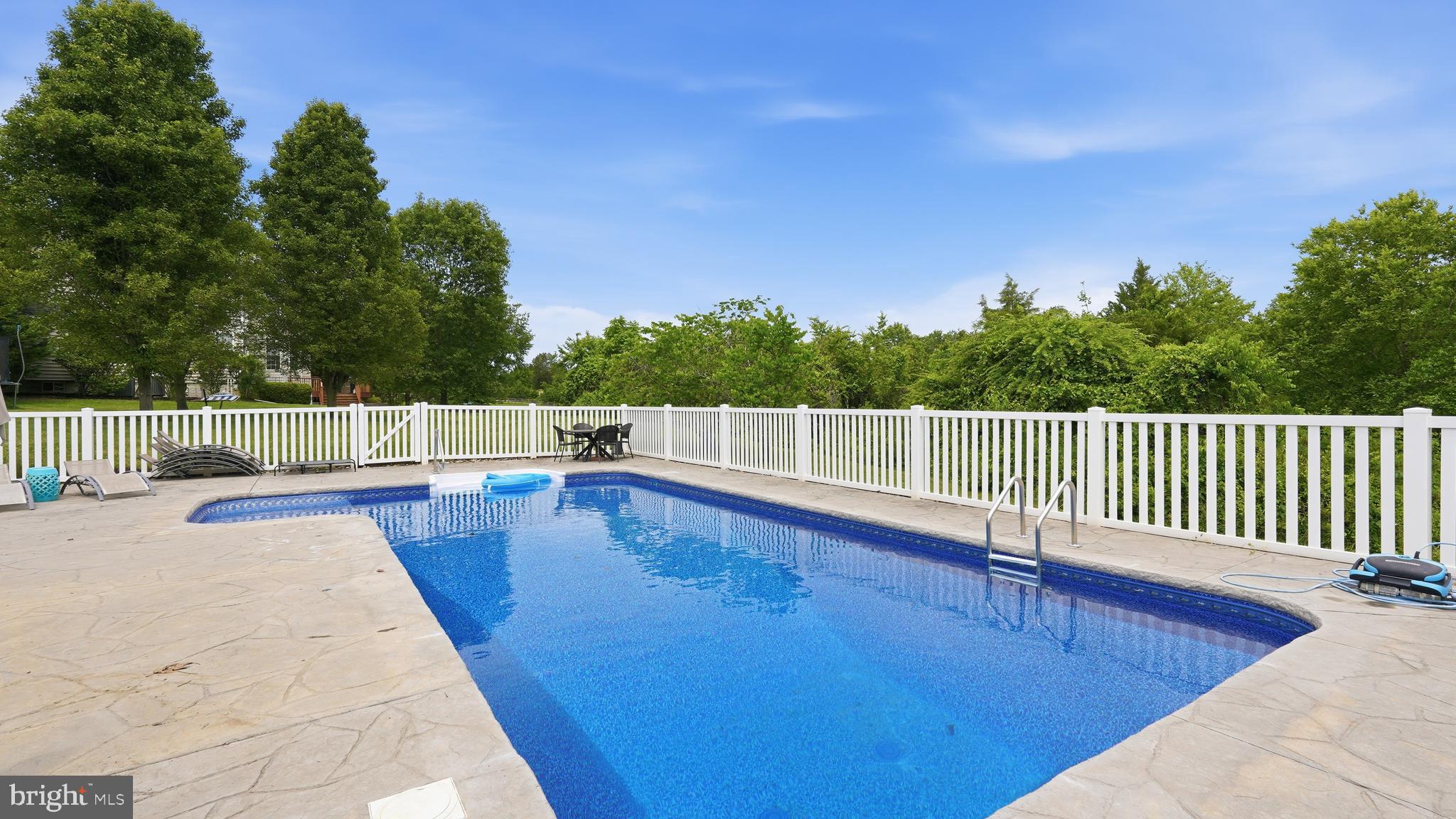 WILLOW OAKS - Residential
