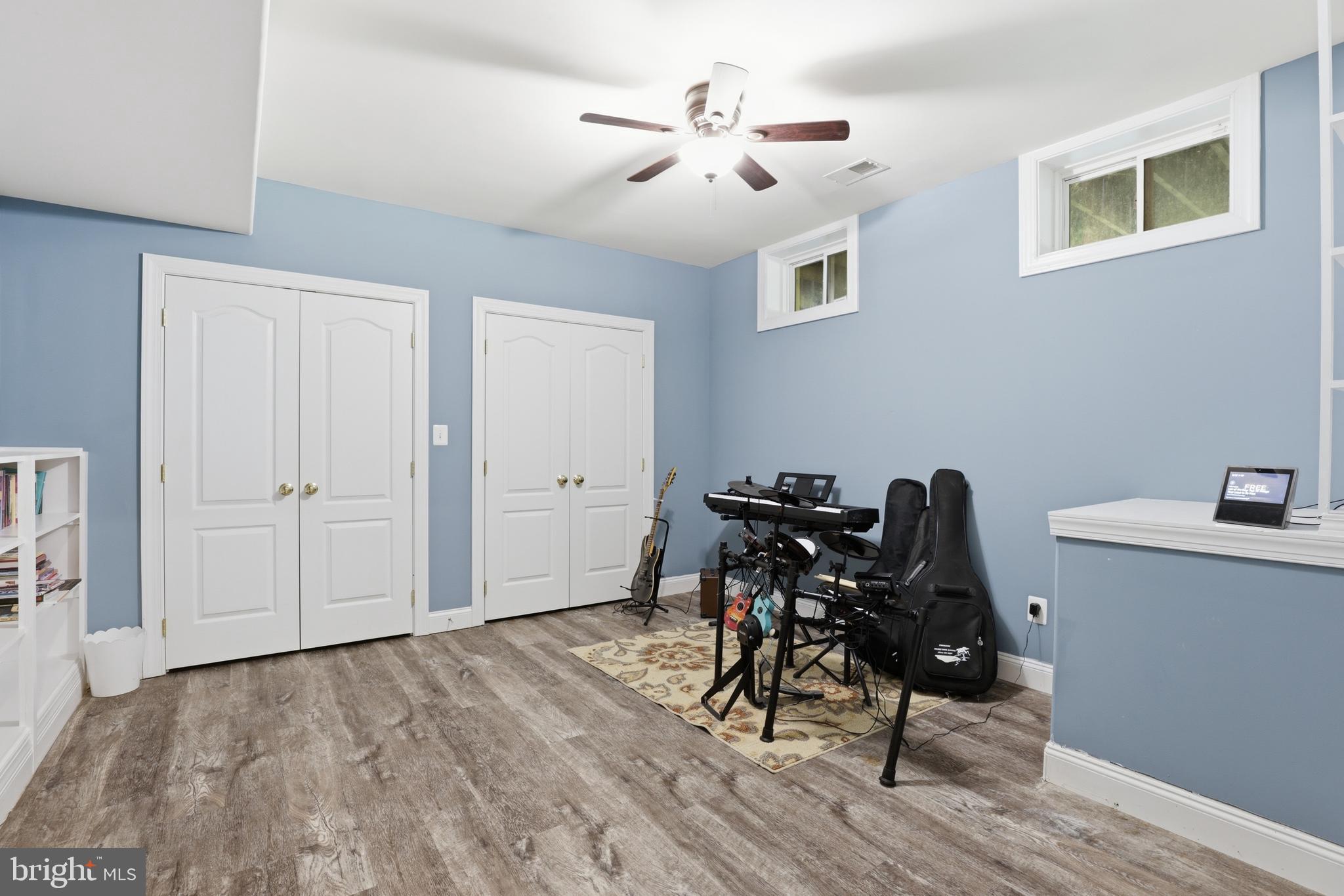 WILLOW OAKS - Residential