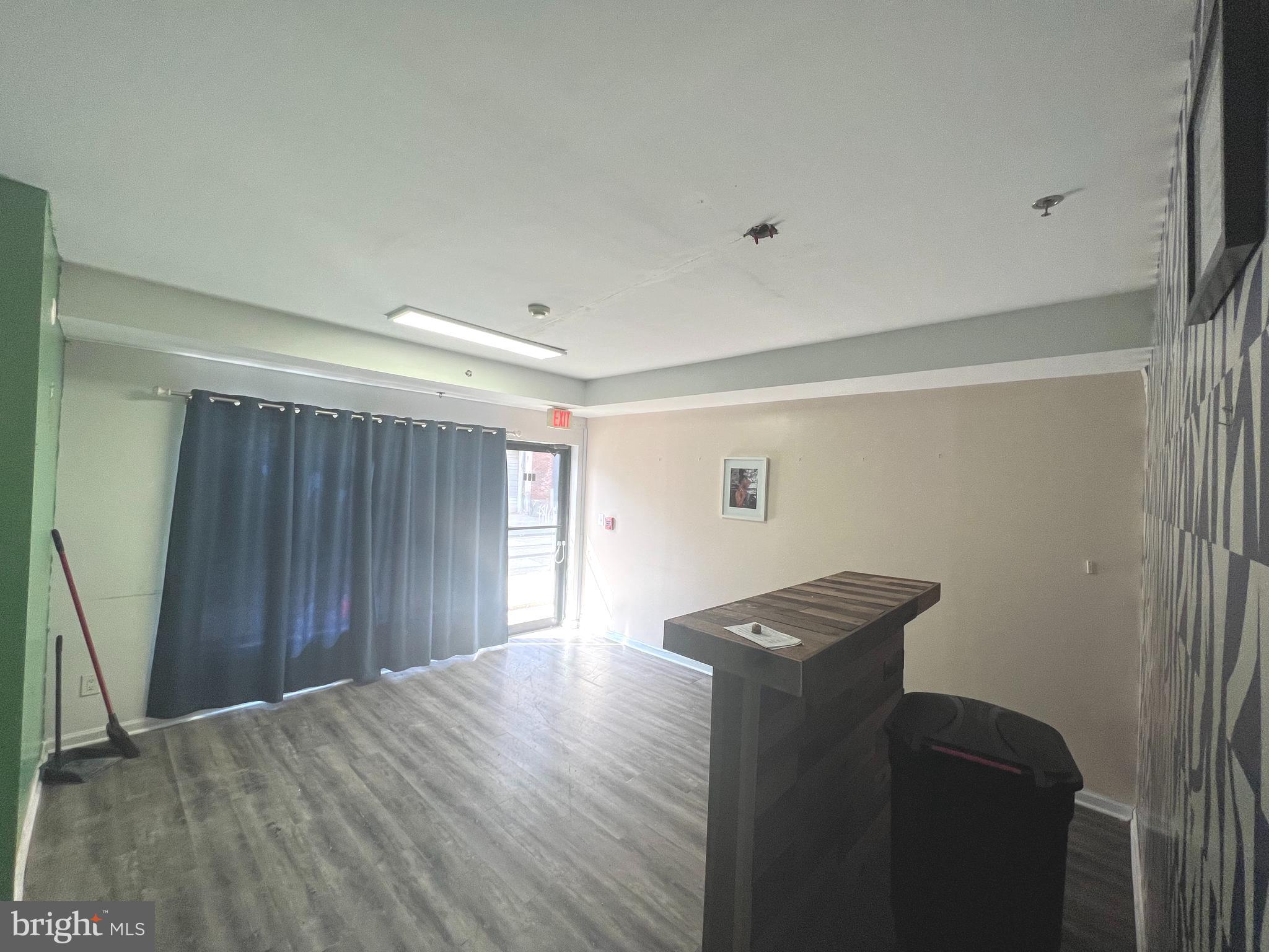 SPRING GARDEN - Commercial Lease