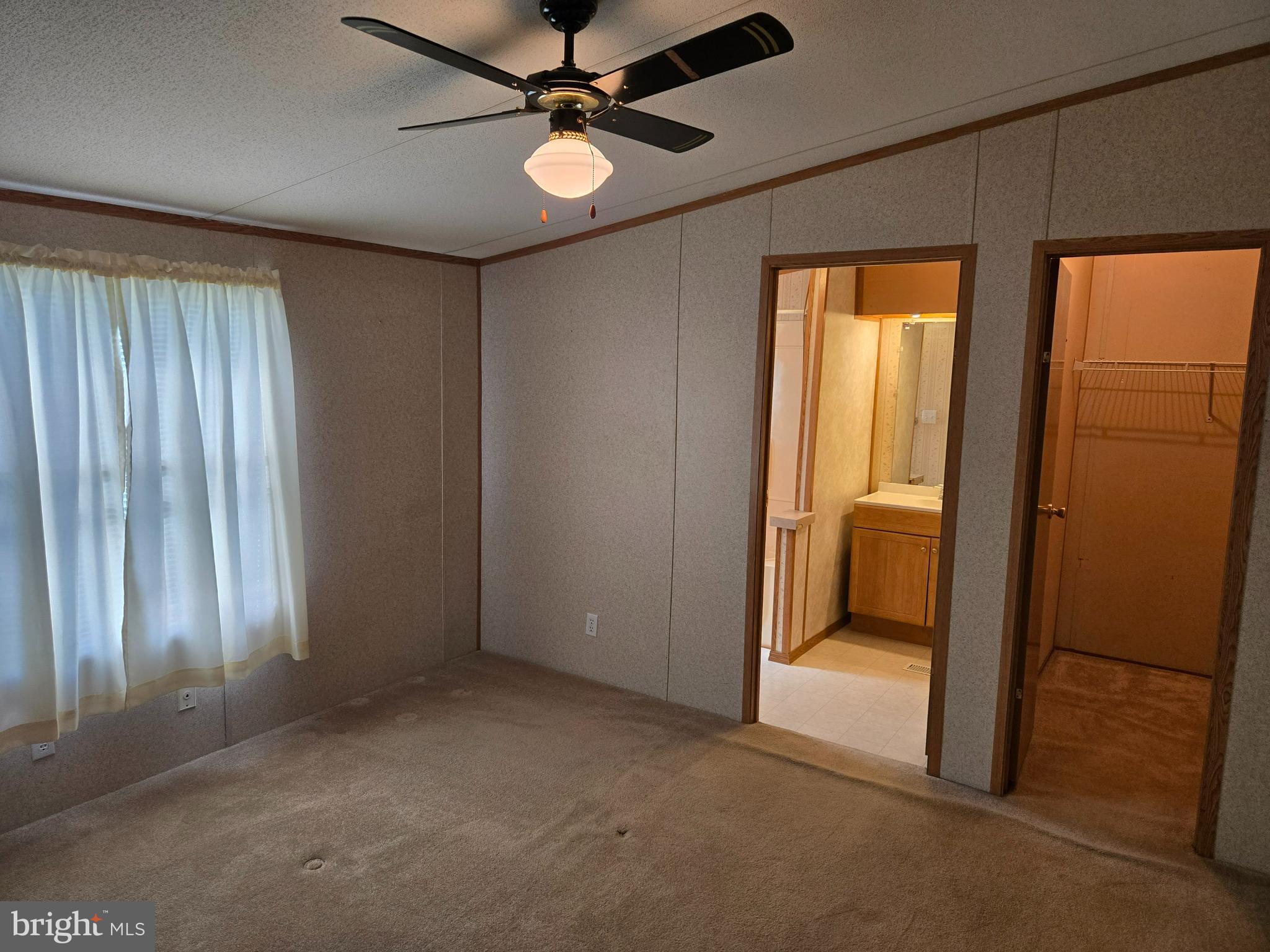 COLONIAL ESTATES - Residential