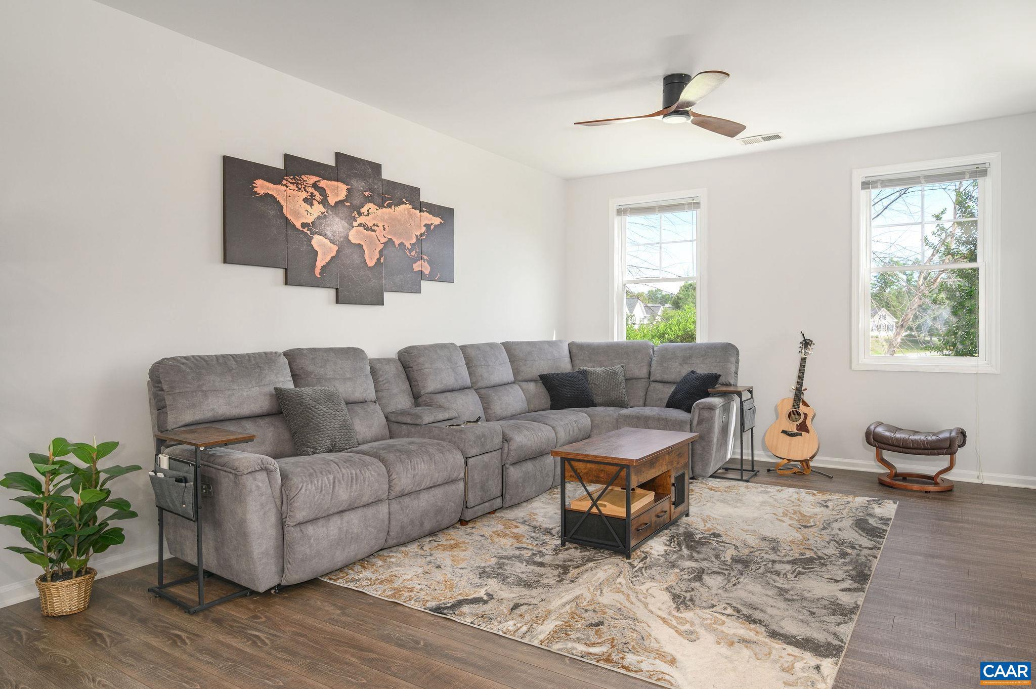 SYCAMORE SQUARE - Residential