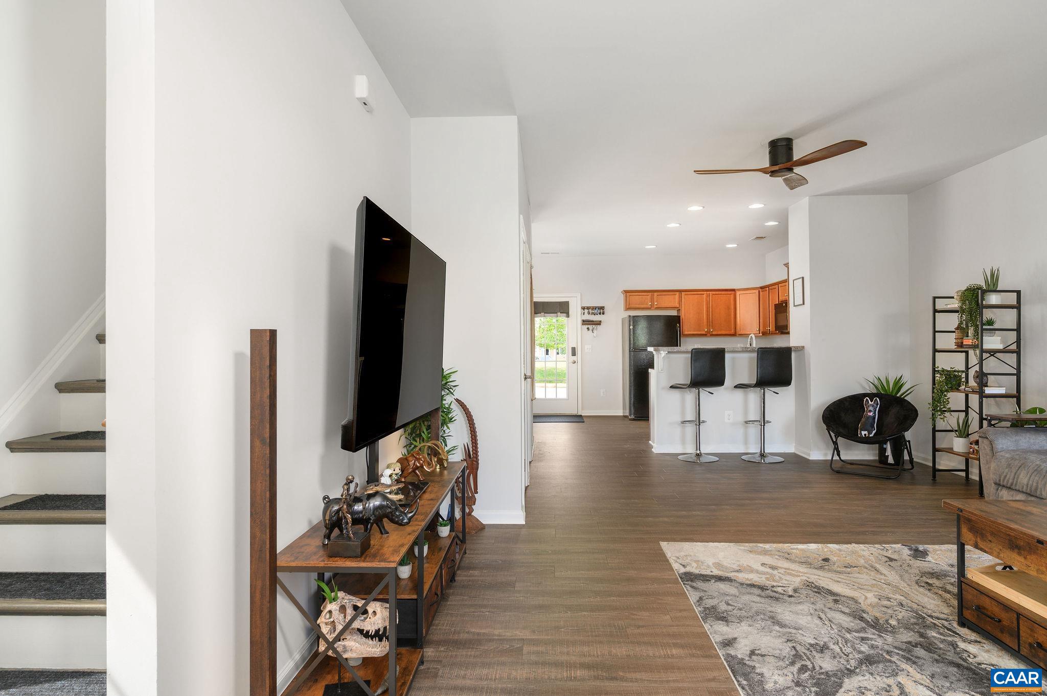 SYCAMORE SQUARE - Residential
