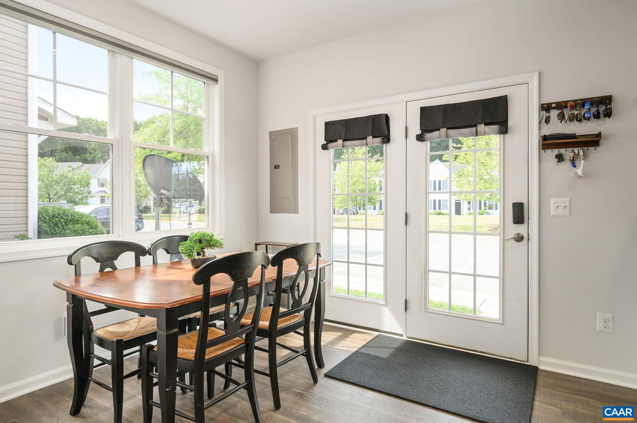 SYCAMORE SQUARE - Residential