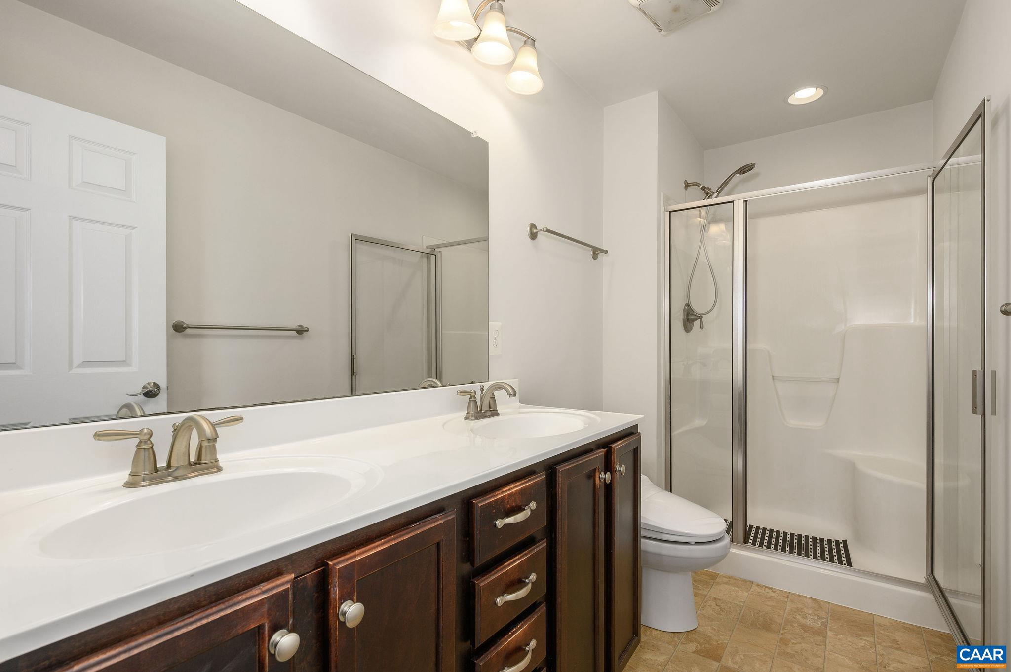 SYCAMORE SQUARE - Residential