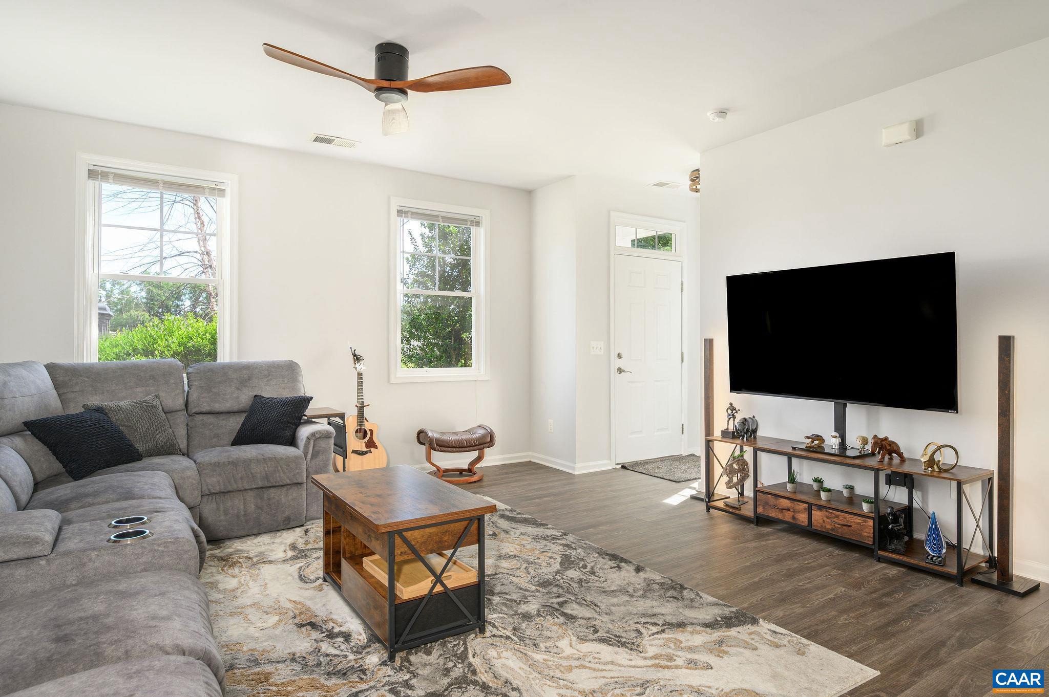SYCAMORE SQUARE - Residential