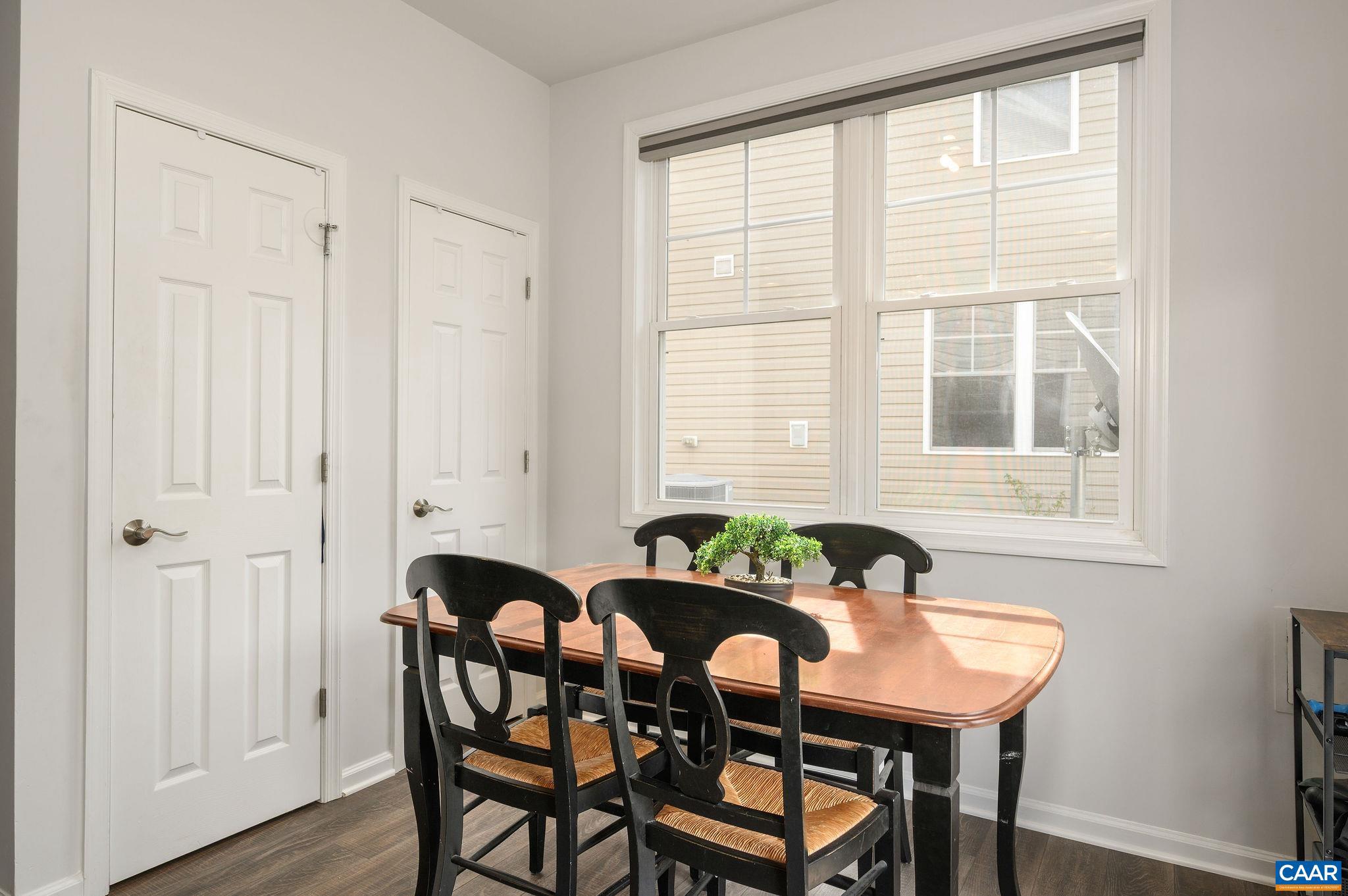 SYCAMORE SQUARE - Residential