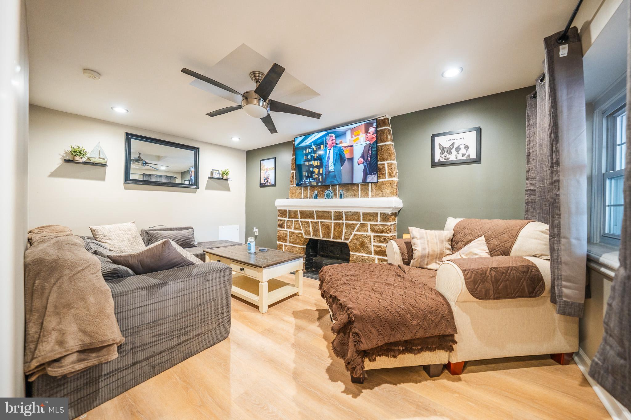 CROYDON ACRES - Residential