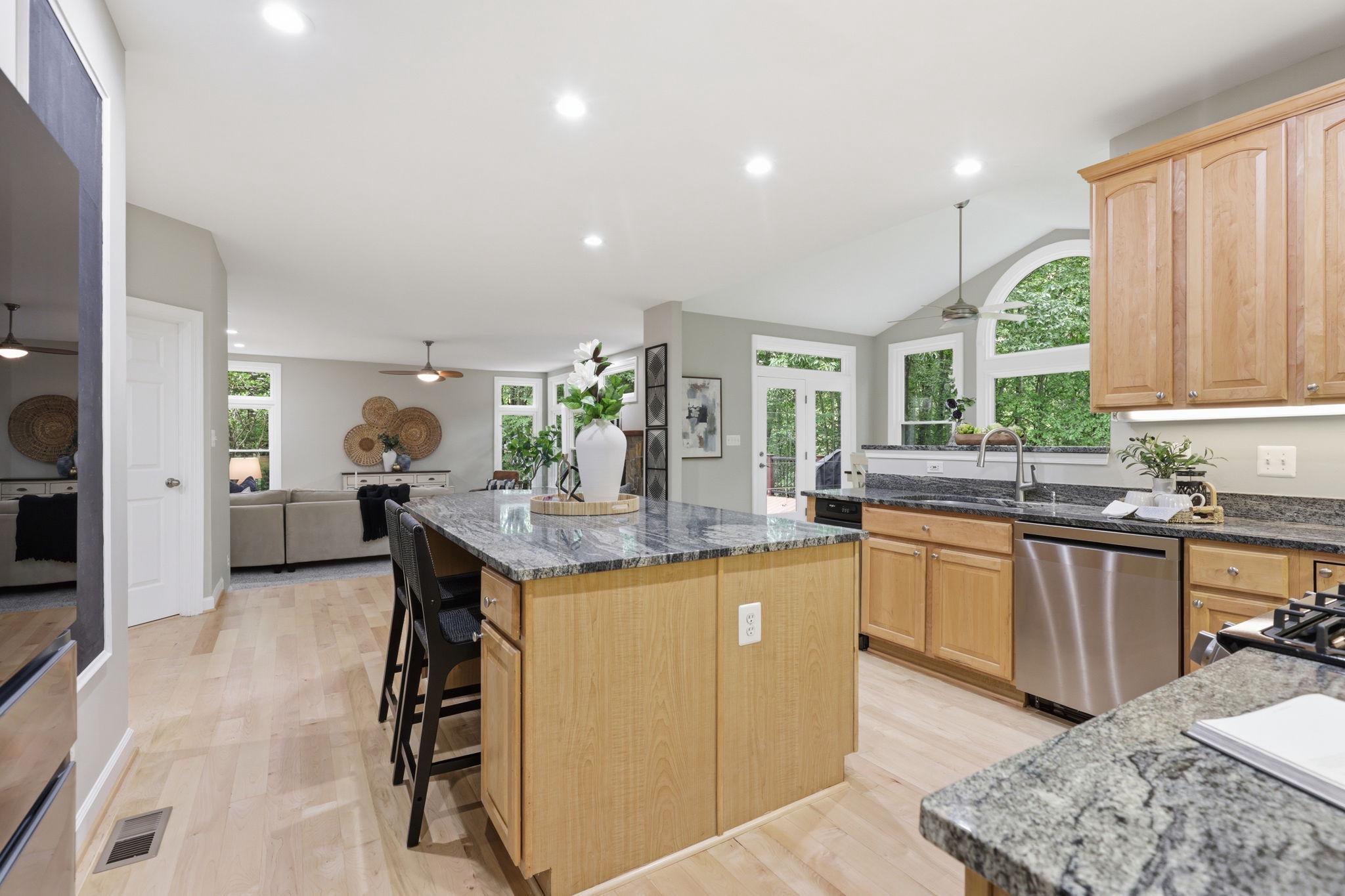 RIVER BEND - Residential