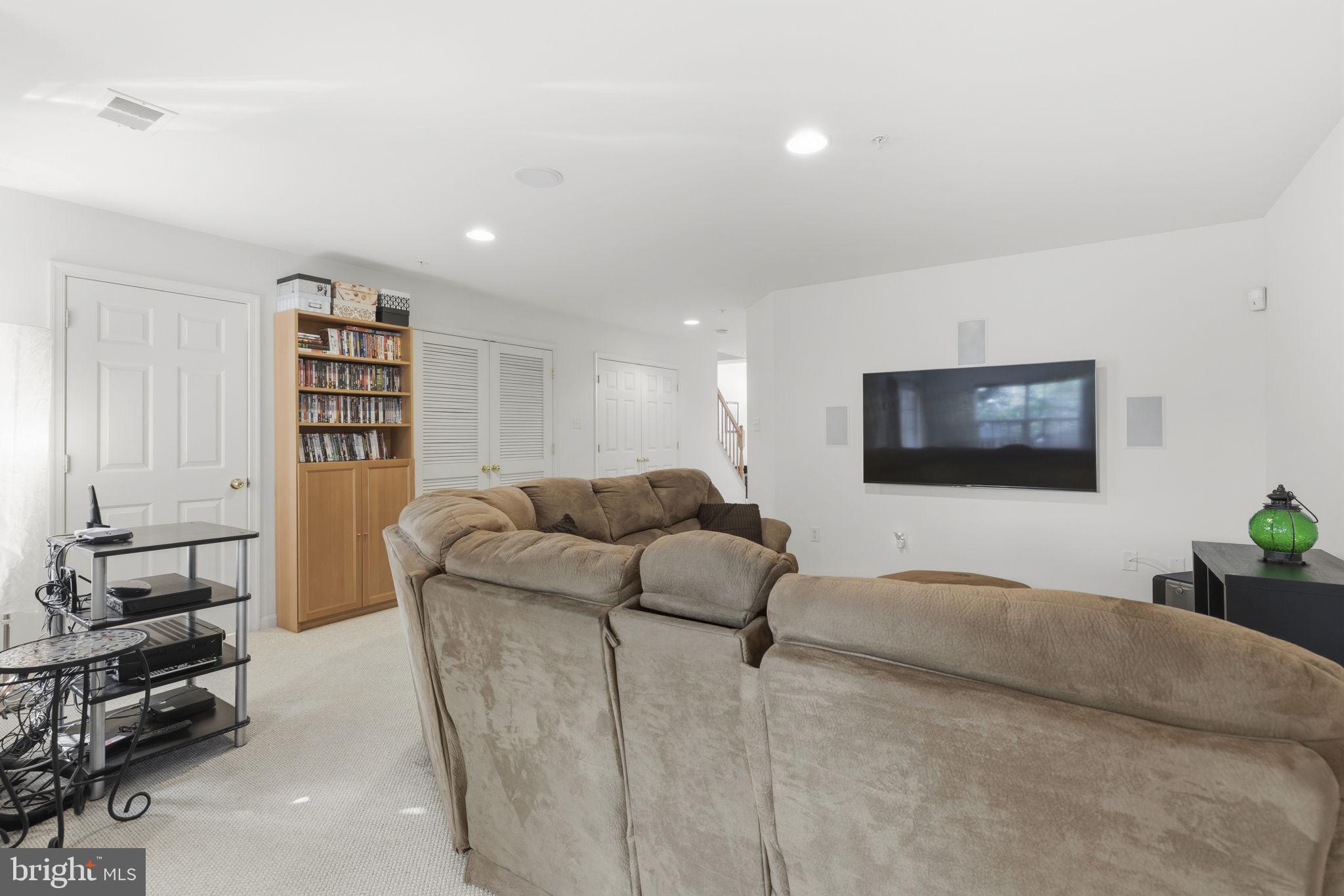 PINEY ORCHARD - Residential