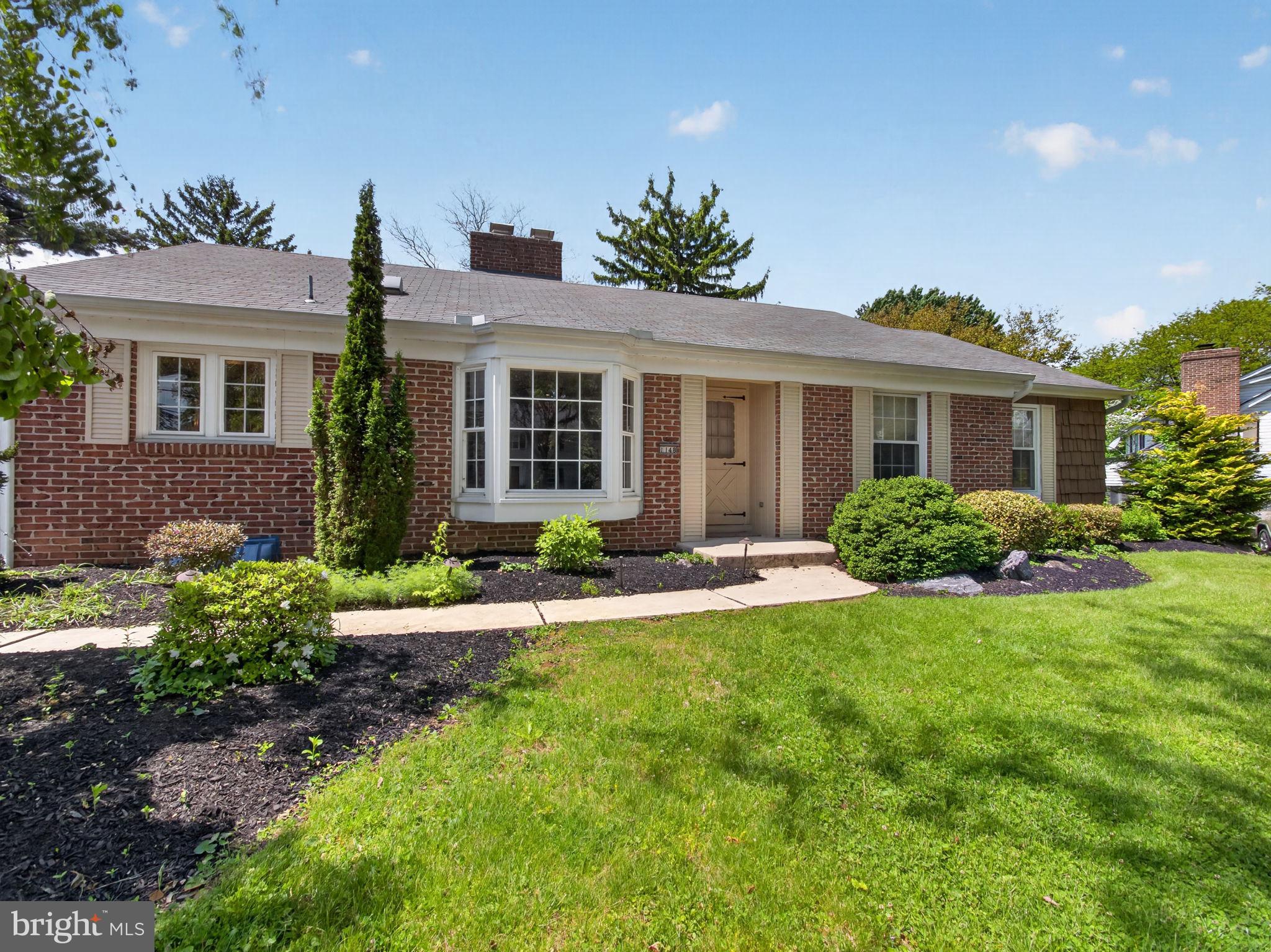 MEADOWBROOK - Residential
