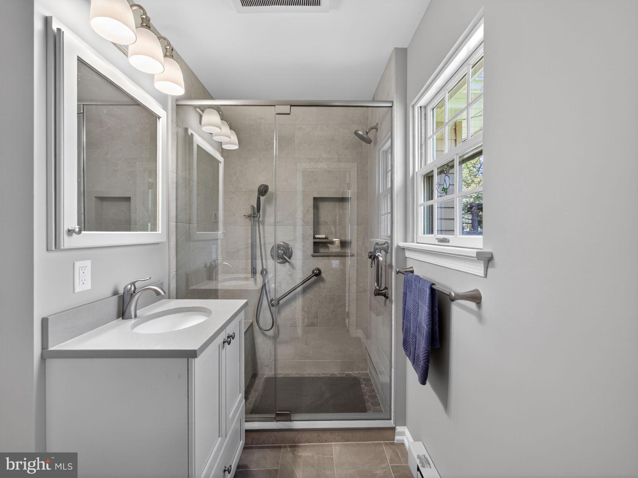 MEADOWBROOK - Residential