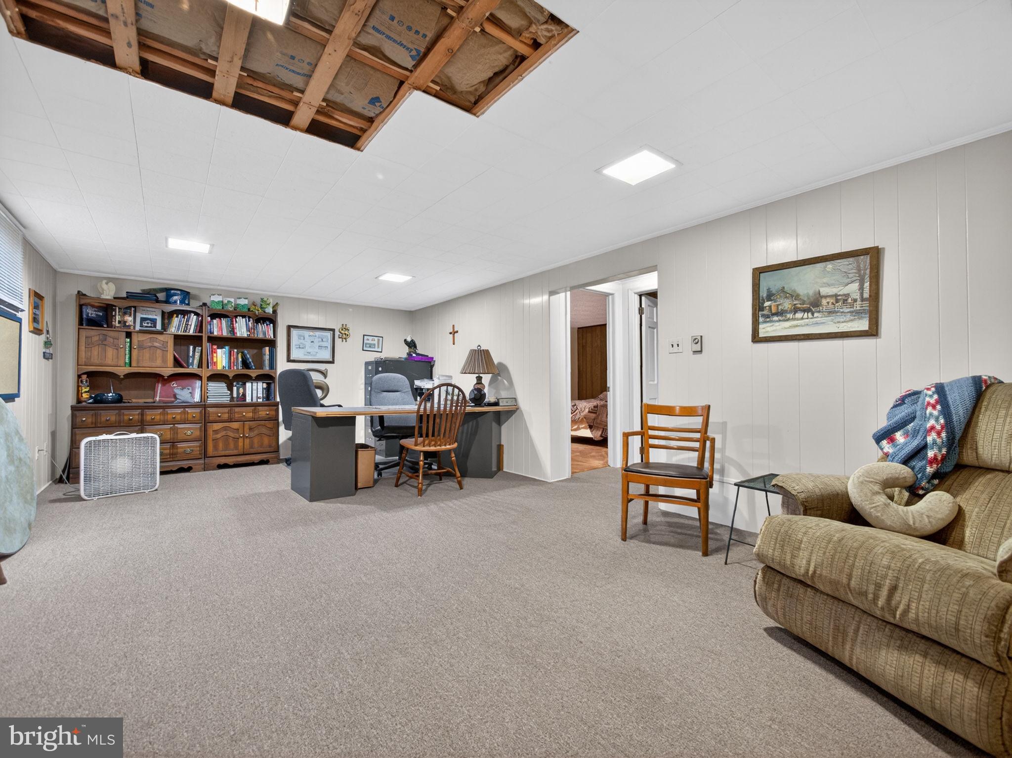 MEADOWBROOK - Residential