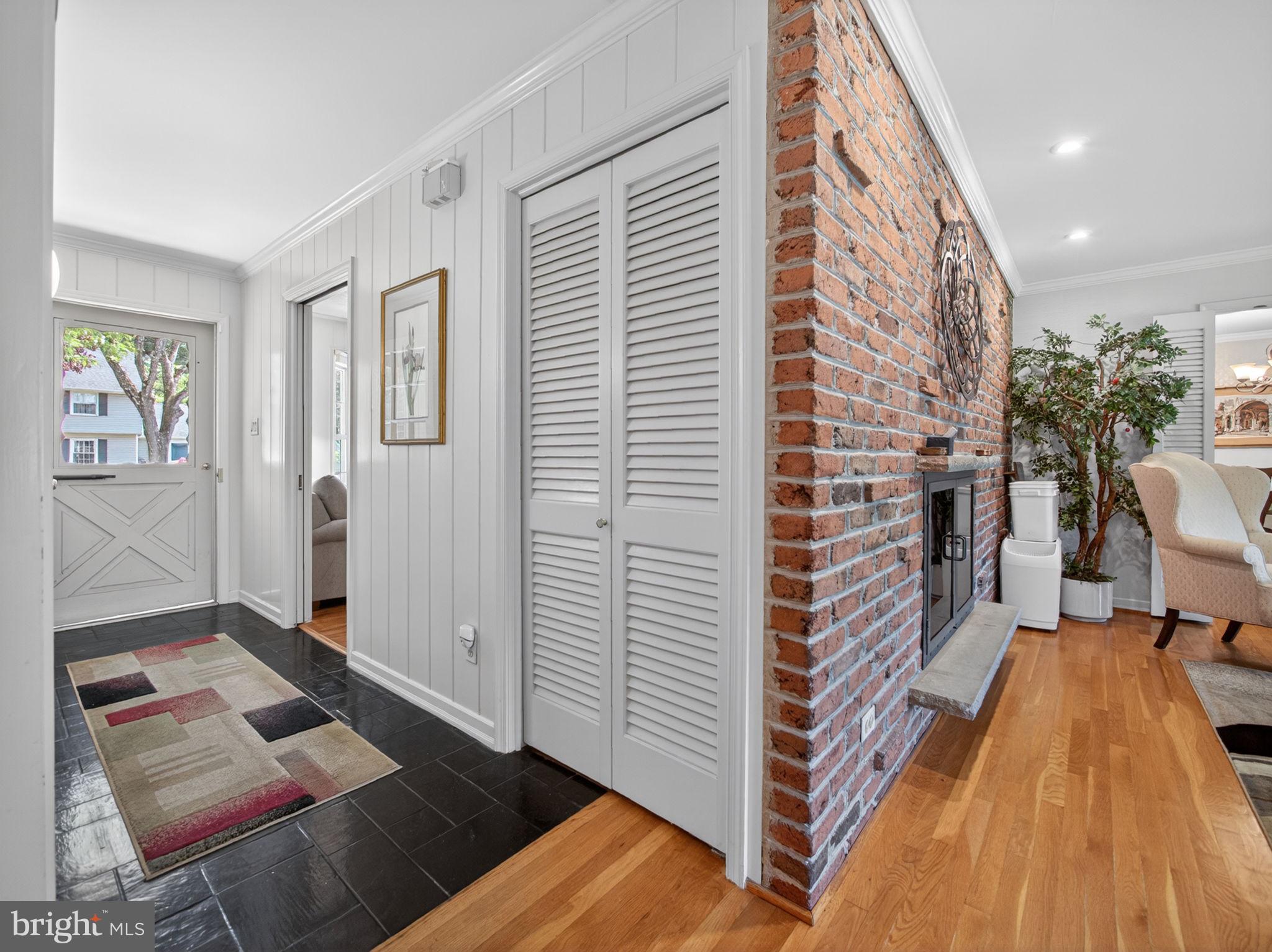 MEADOWBROOK - Residential