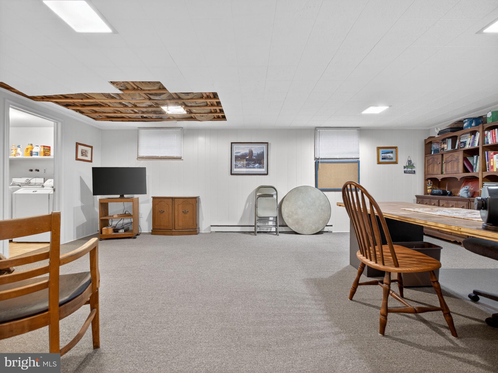 MEADOWBROOK - Residential
