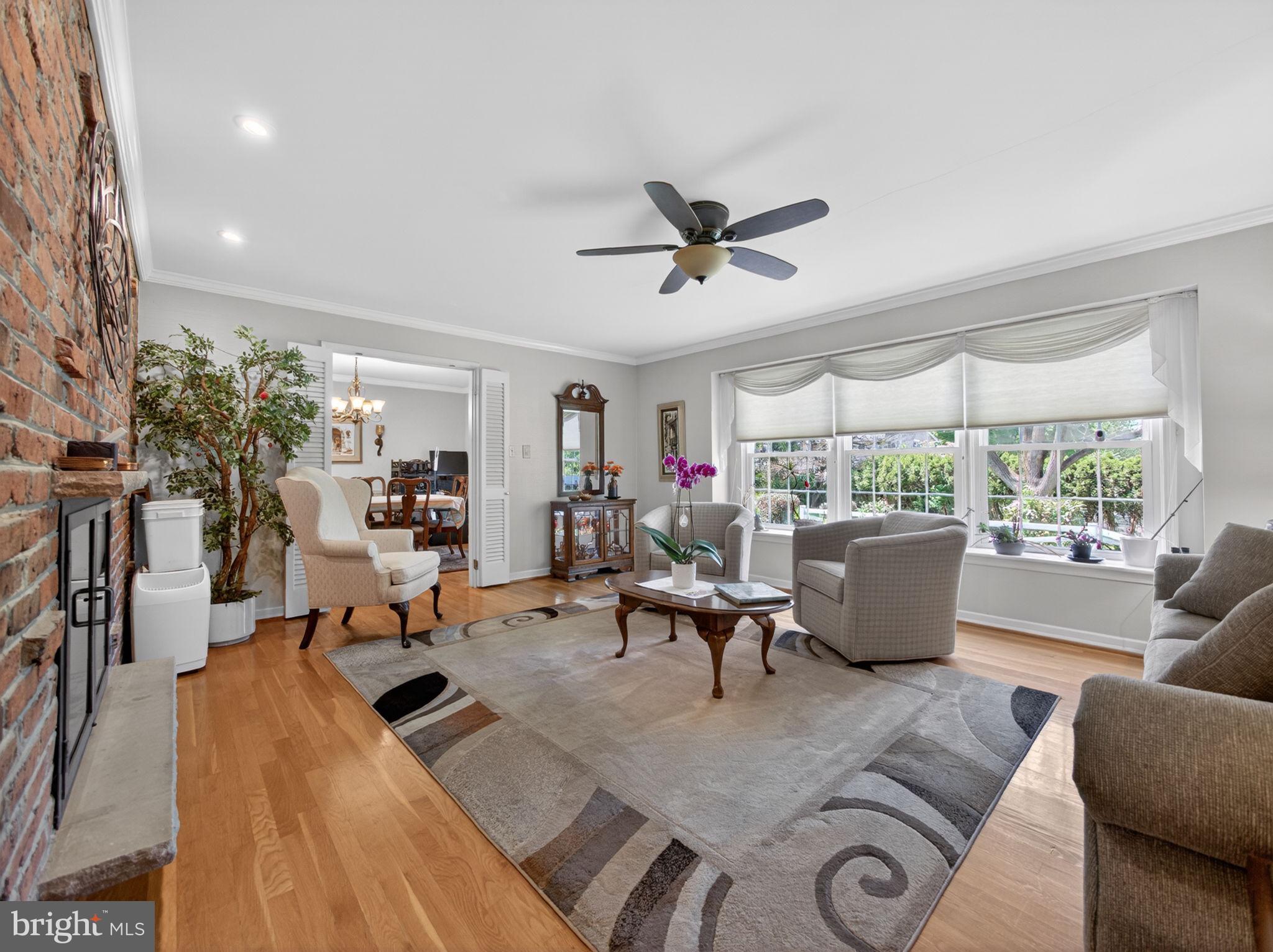 MEADOWBROOK - Residential