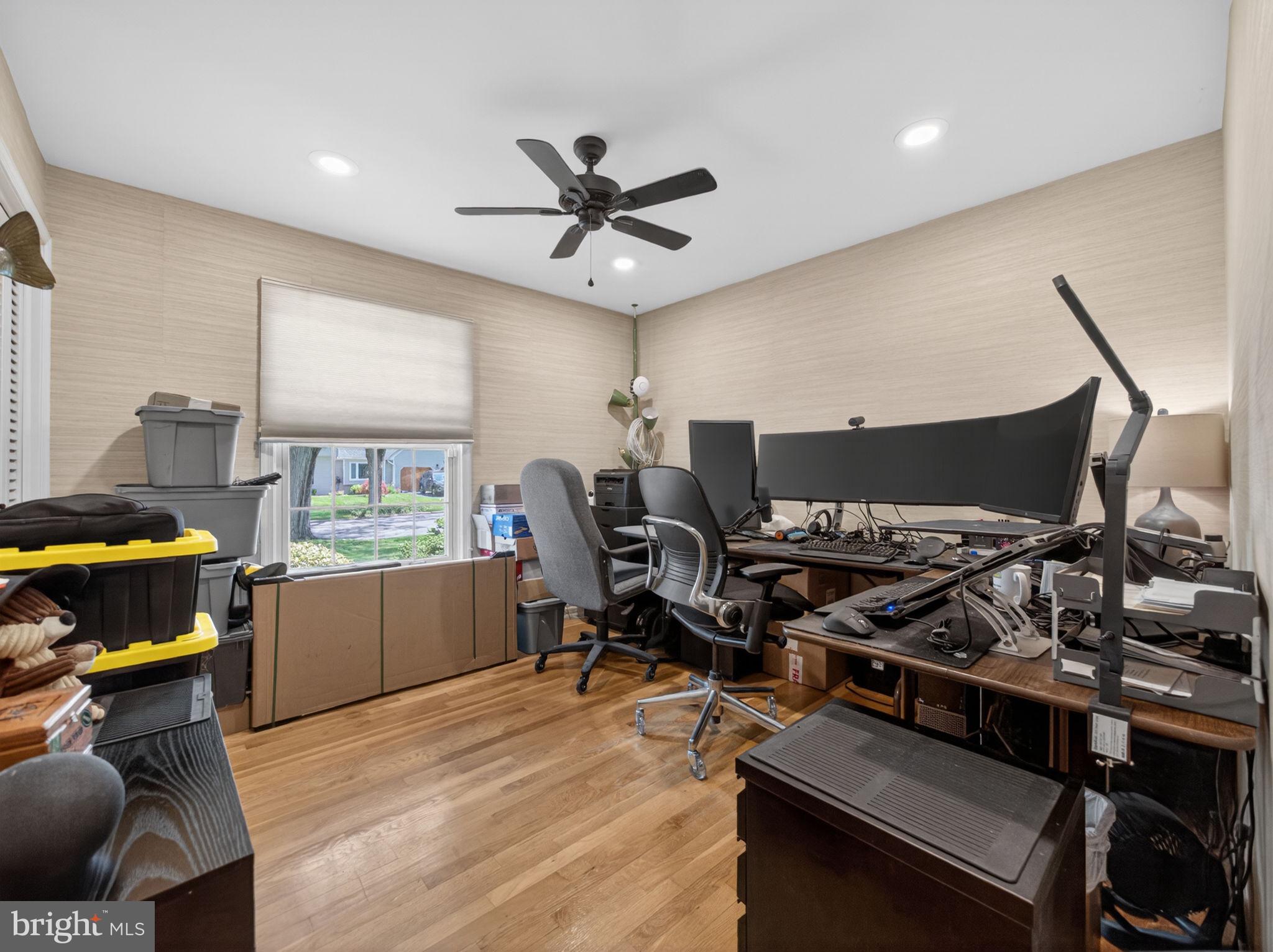MEADOWBROOK - Residential