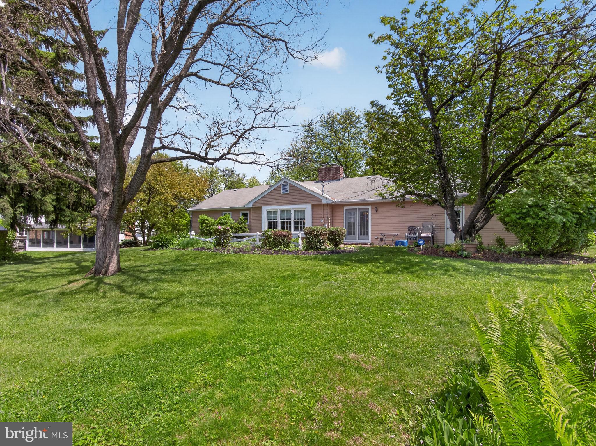 MEADOWBROOK - Residential