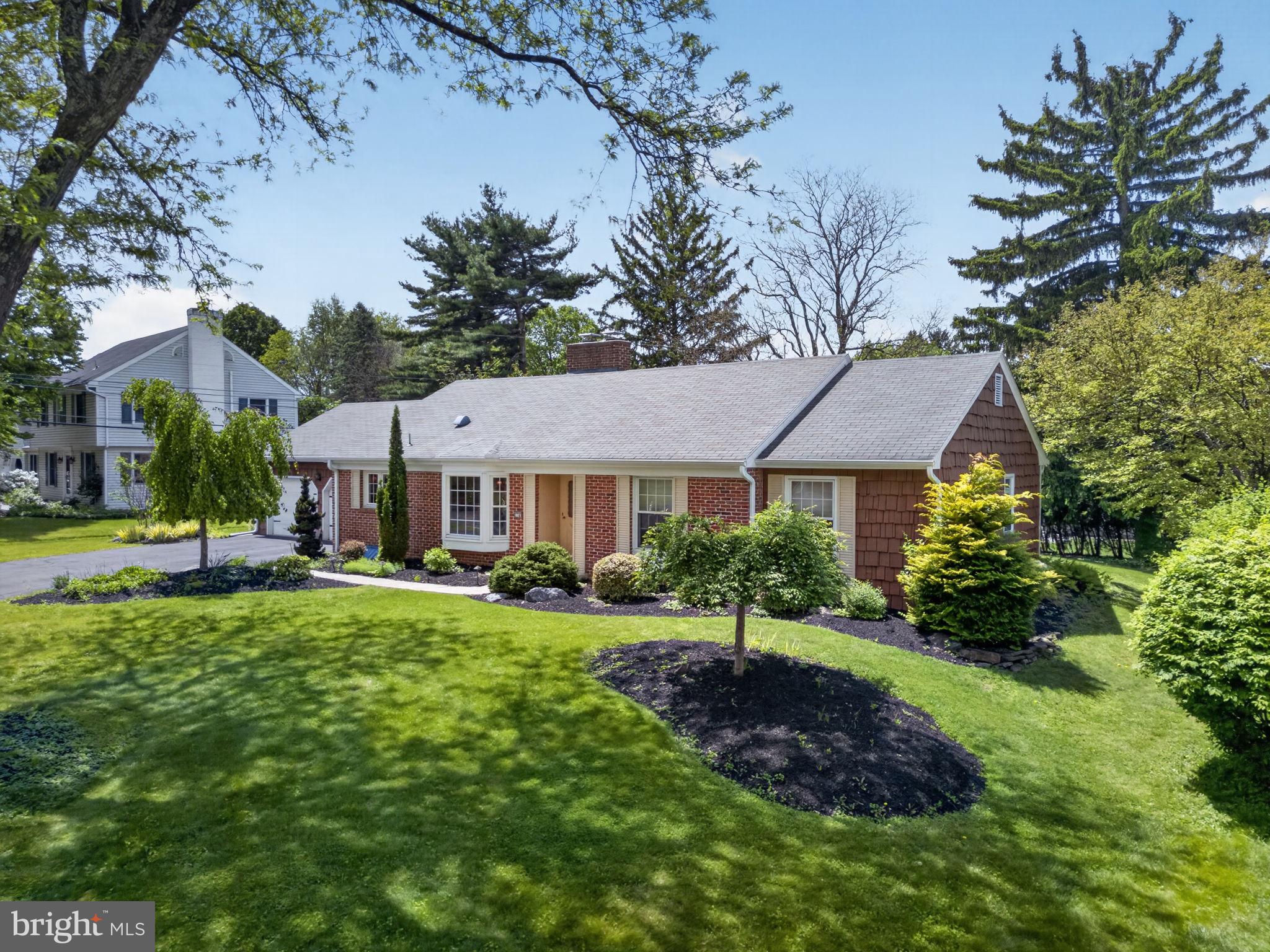 MEADOWBROOK - Residential
