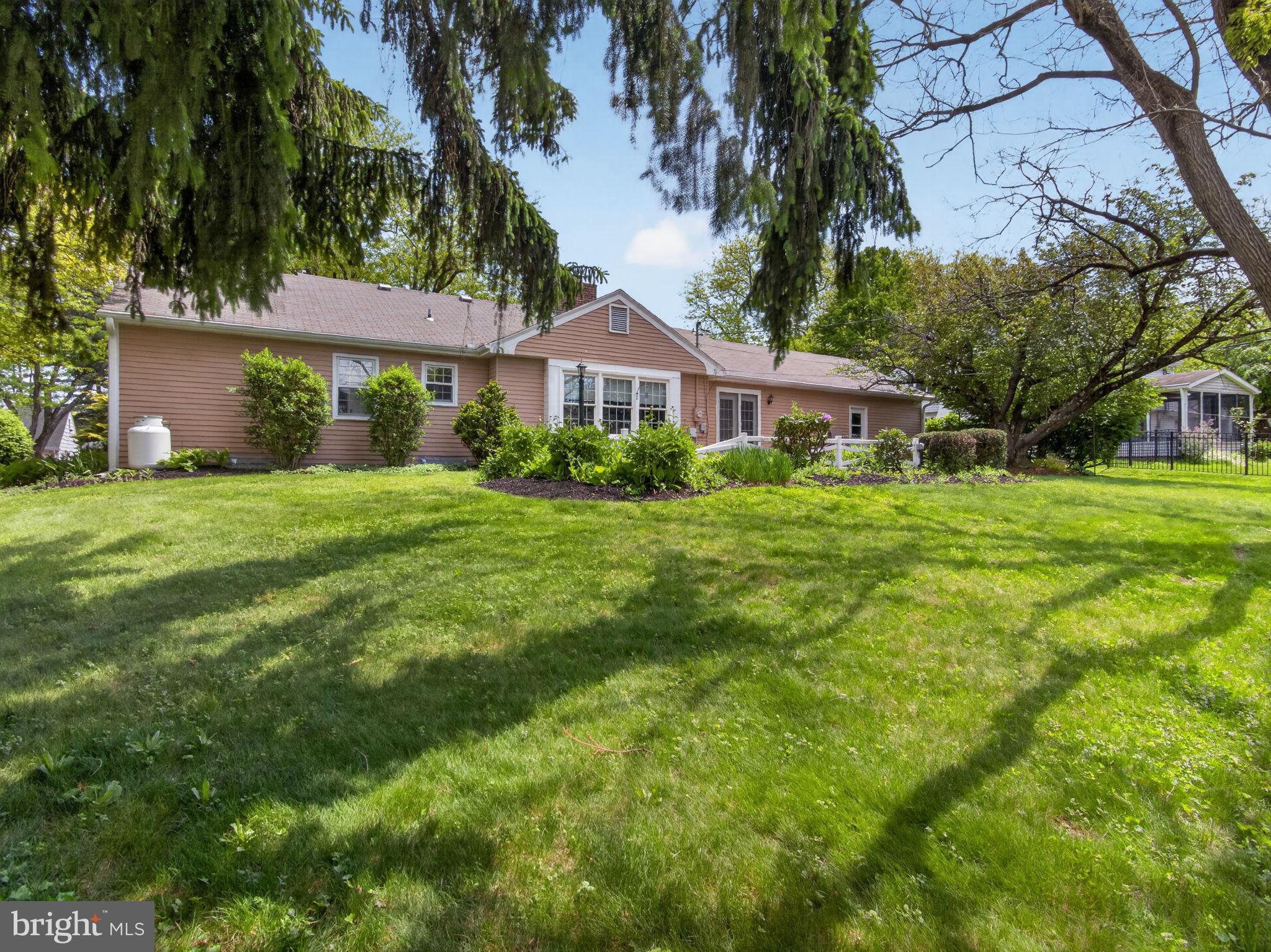 MEADOWBROOK - Residential