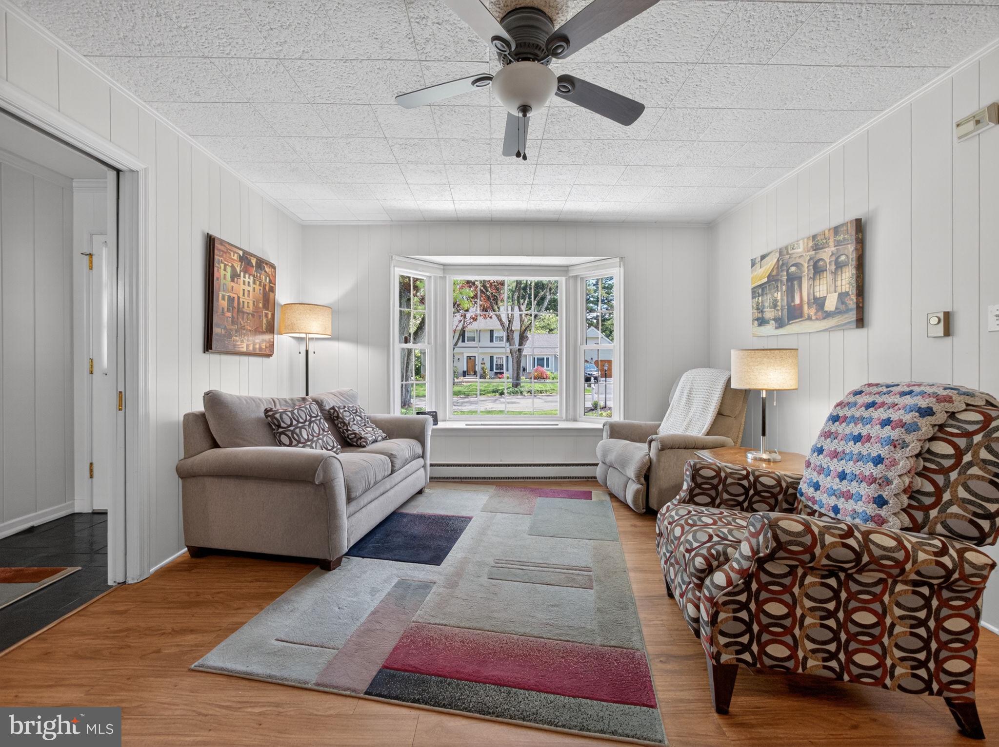 MEADOWBROOK - Residential