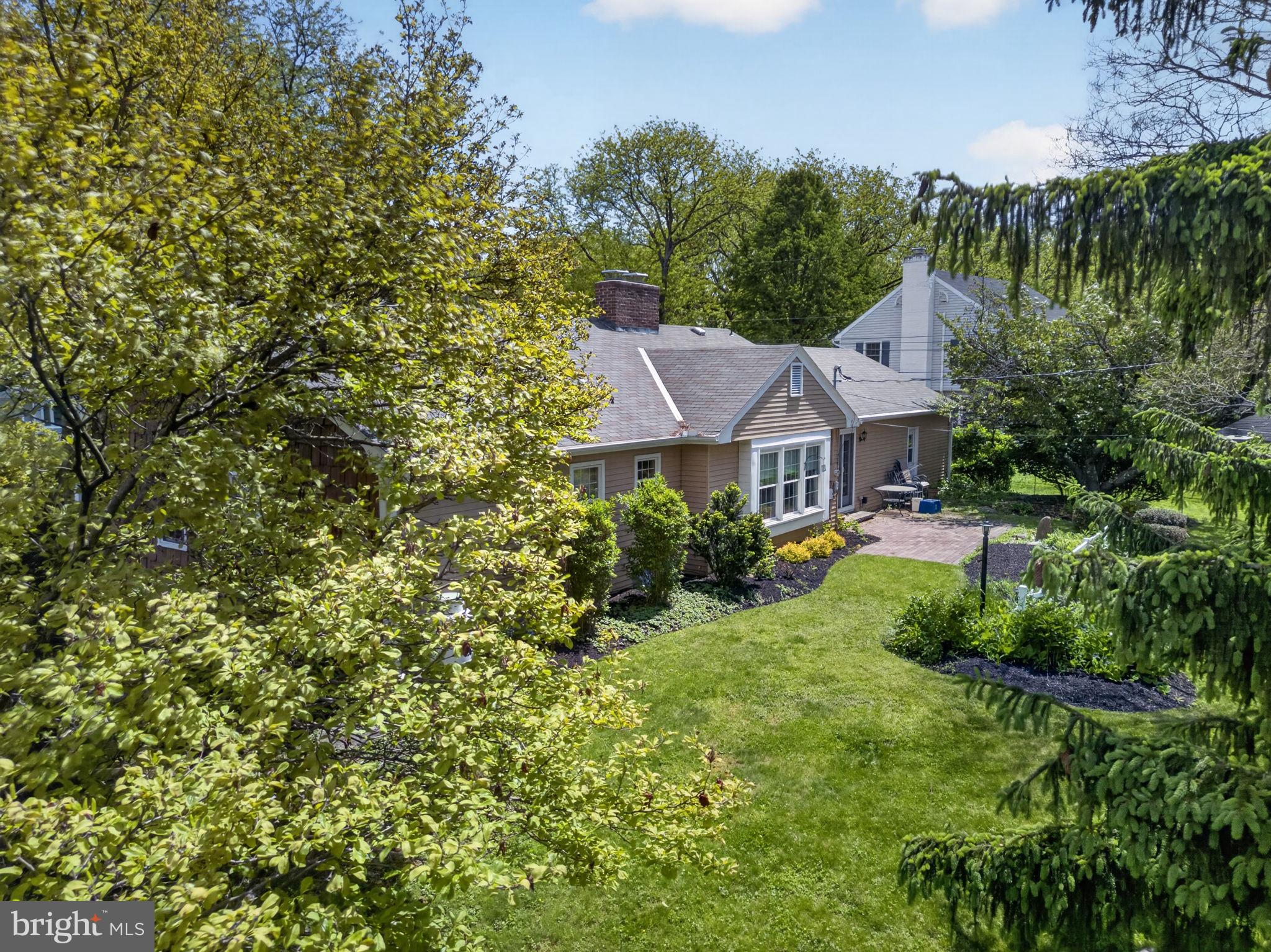 MEADOWBROOK - Residential