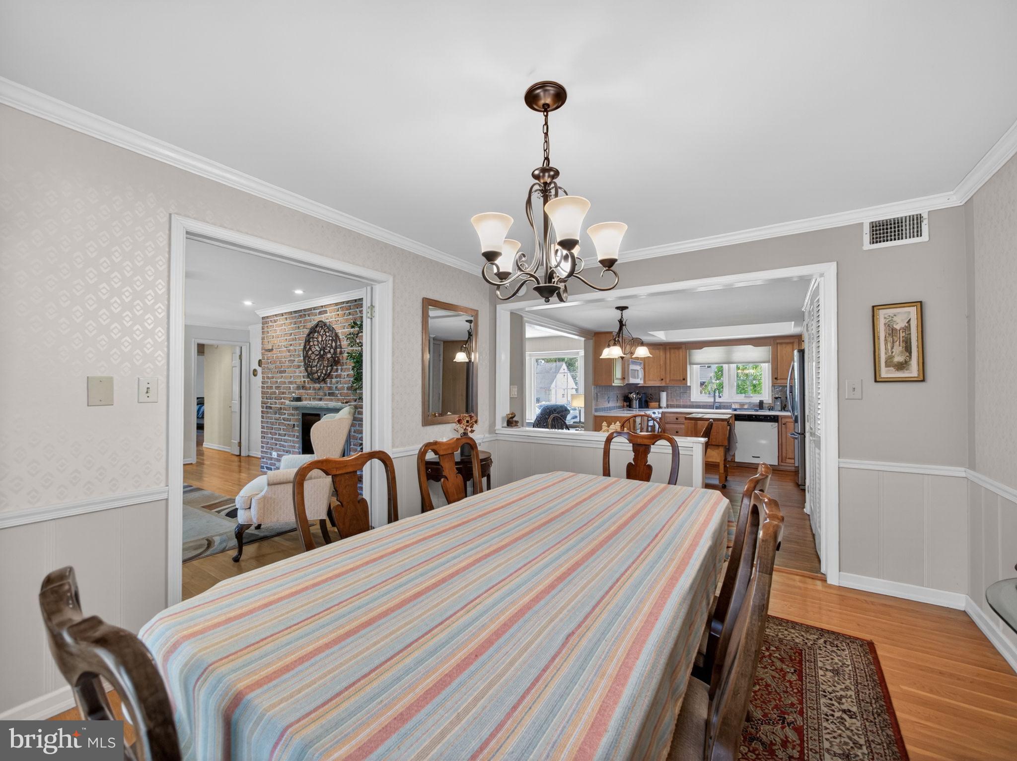 MEADOWBROOK - Residential
