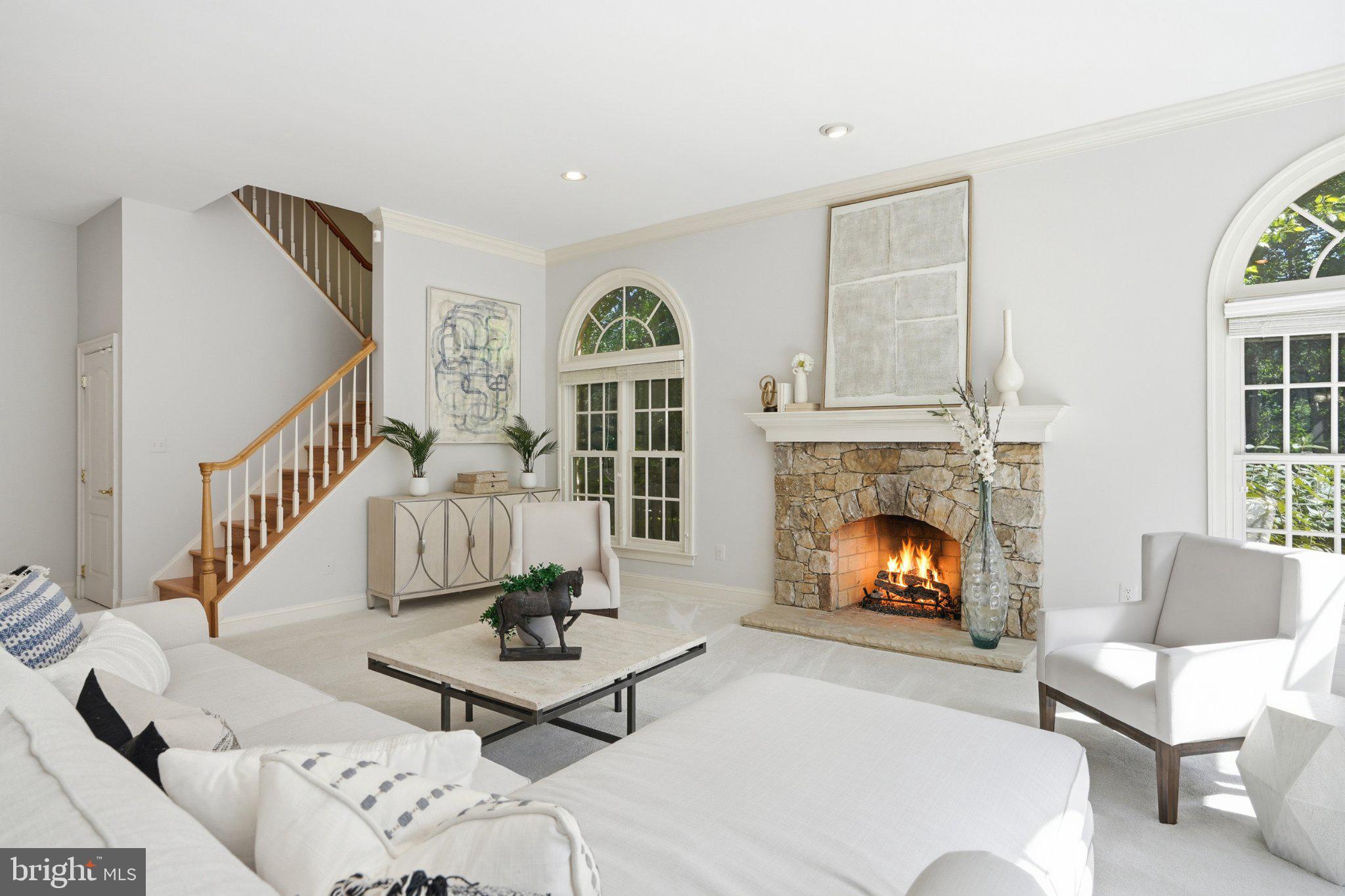 MCLEAN FALLS AT CHINQUAP - Residential
