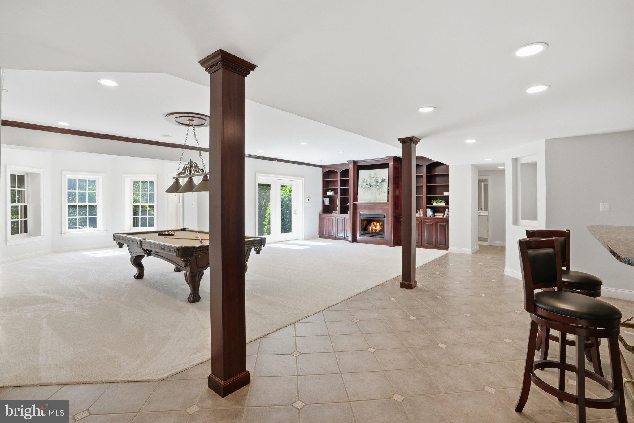 MCLEAN FALLS AT CHINQUAP - Residential